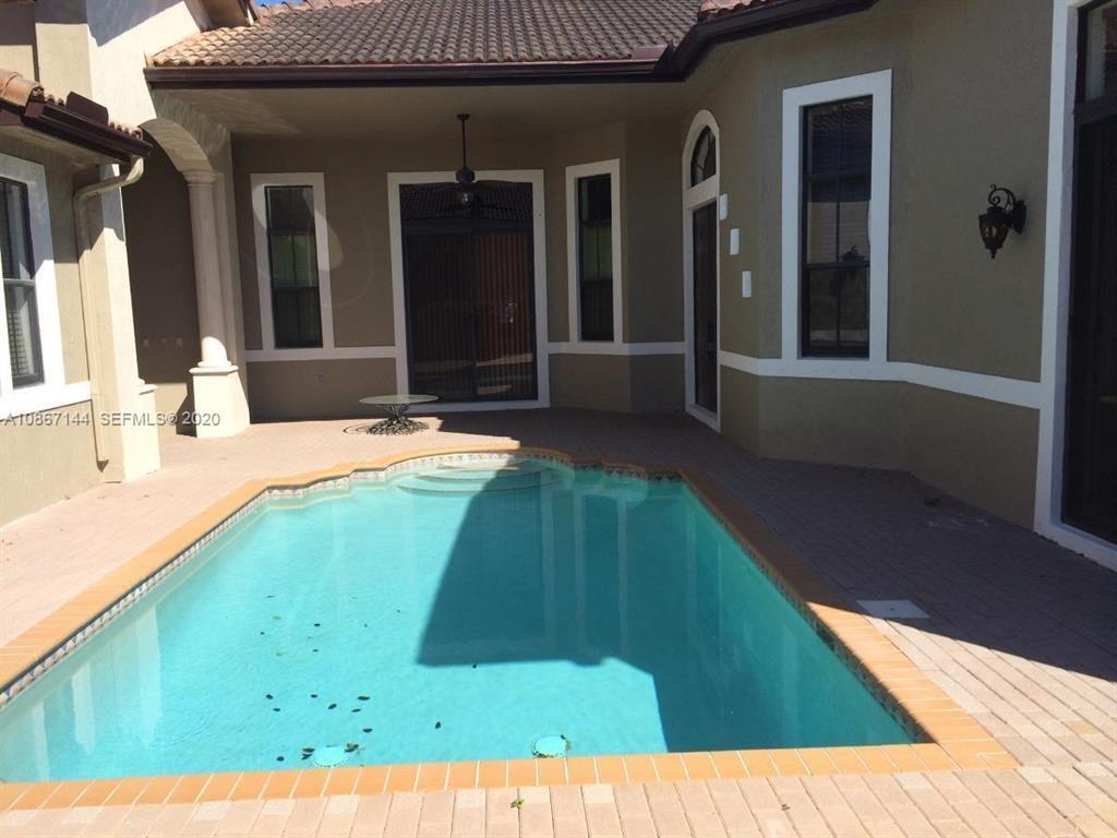 HARBOUR LAKES ESTATES - Residential