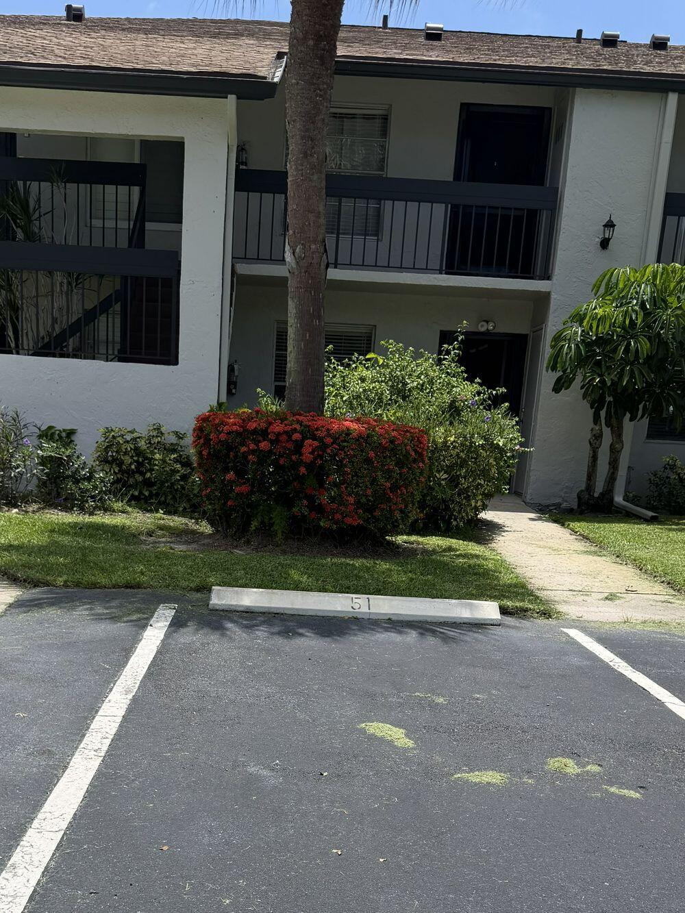 PALM GREENS AT VILLA DEL RAY CONDO - Residential