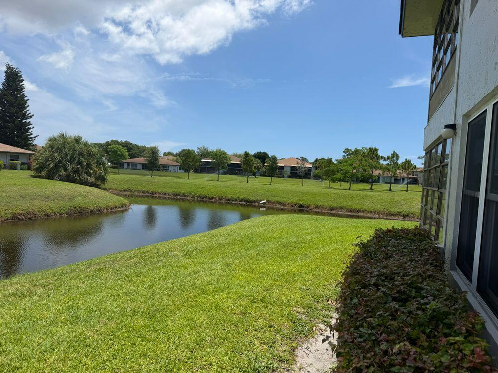 PALM GREENS AT VILLA DEL RAY CONDO - Residential