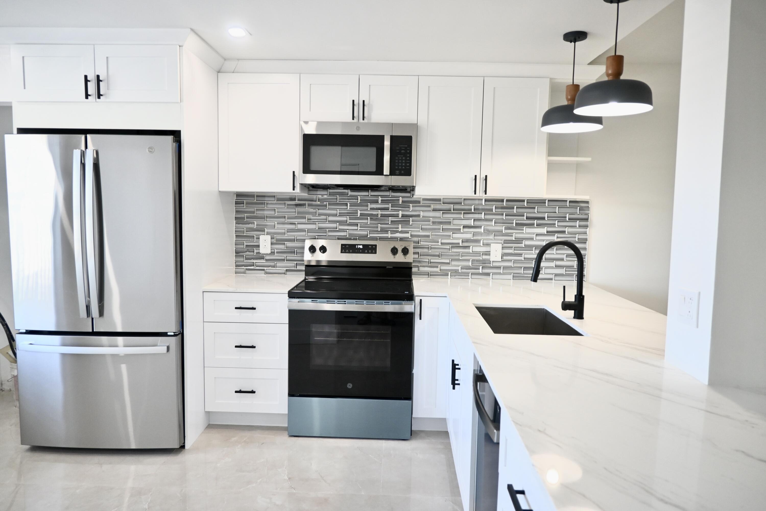 VILLAGES OF ORIOLE DEAUVILLE CONDO - Residential