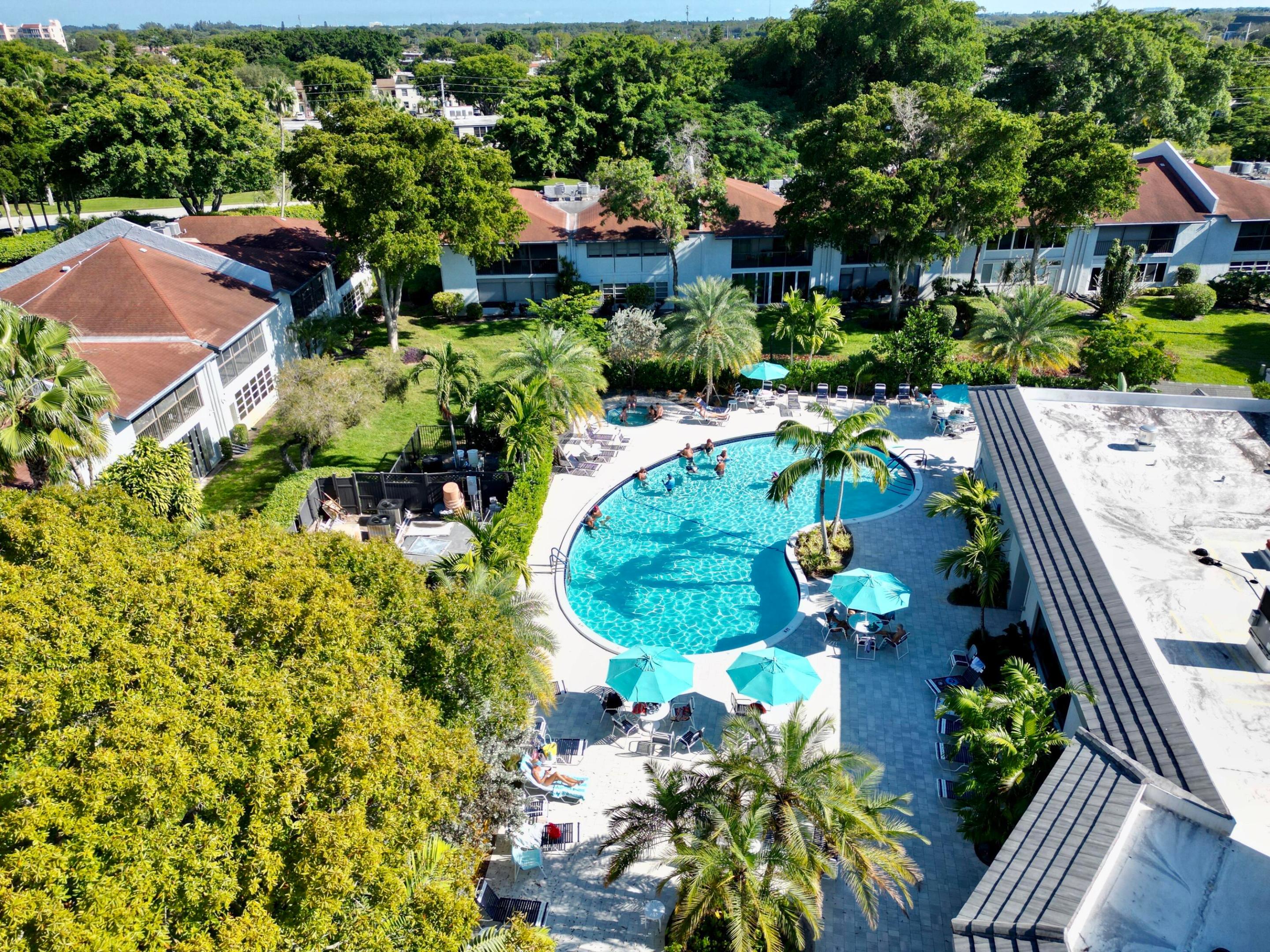 VILLAGES OF ORIOLE DEAUVILLE CONDO - Residential