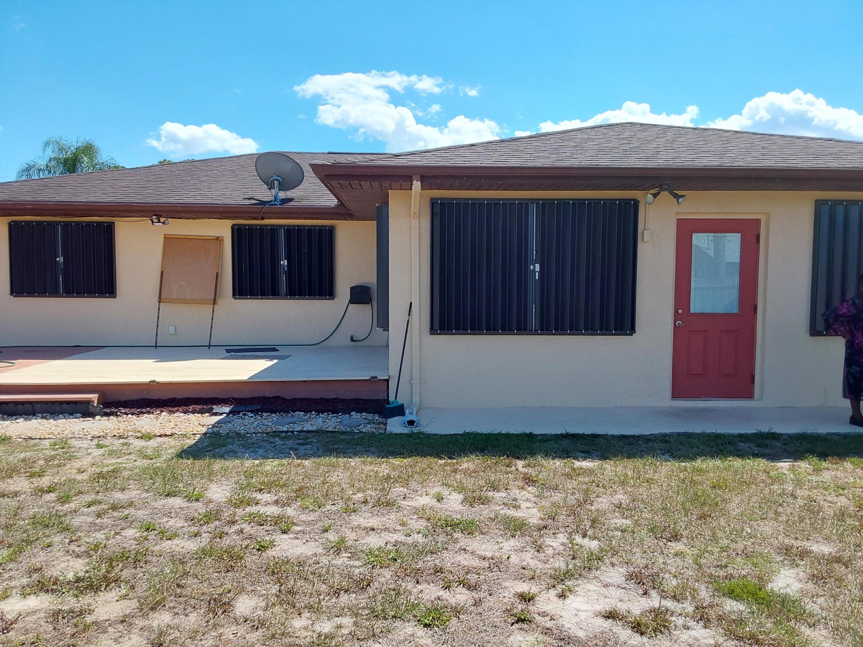 PORT ST LUCIE SECTION 3 - Residential