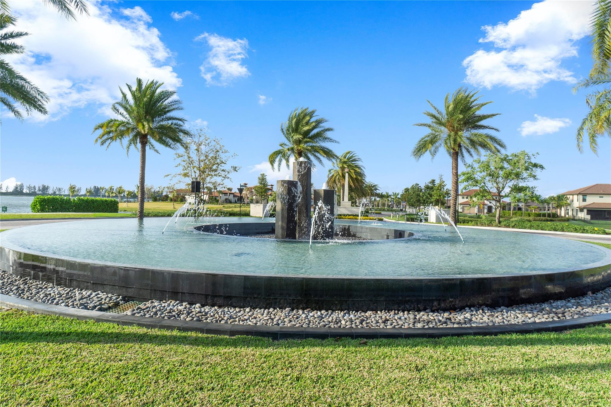 PARKLAND BAY - Residential