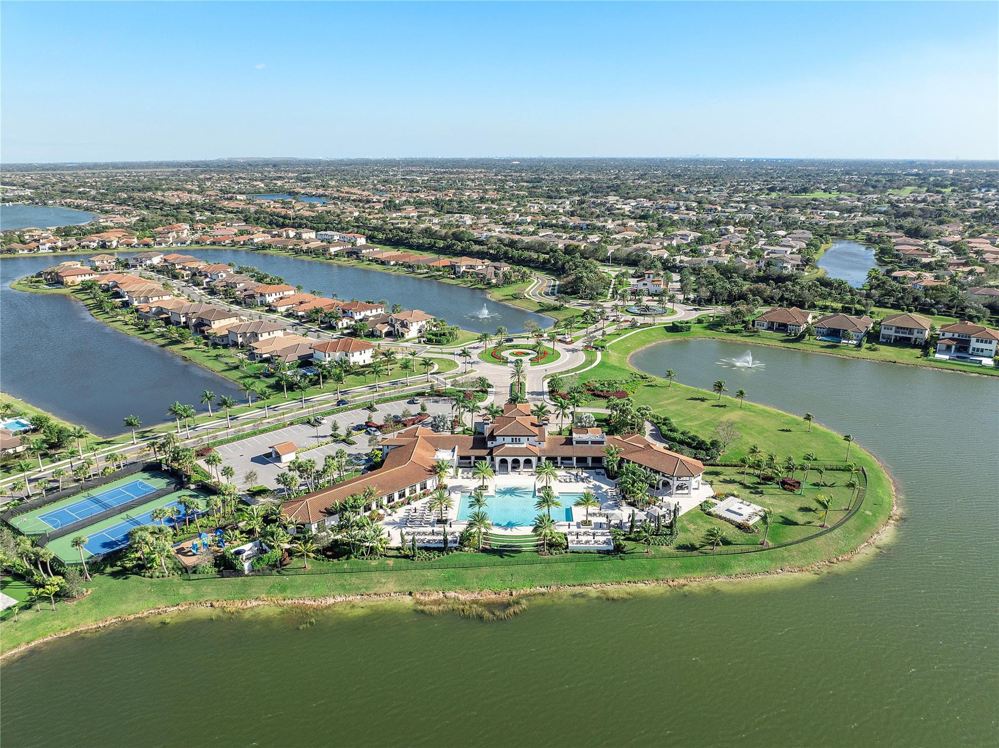 PARKLAND BAY - Residential