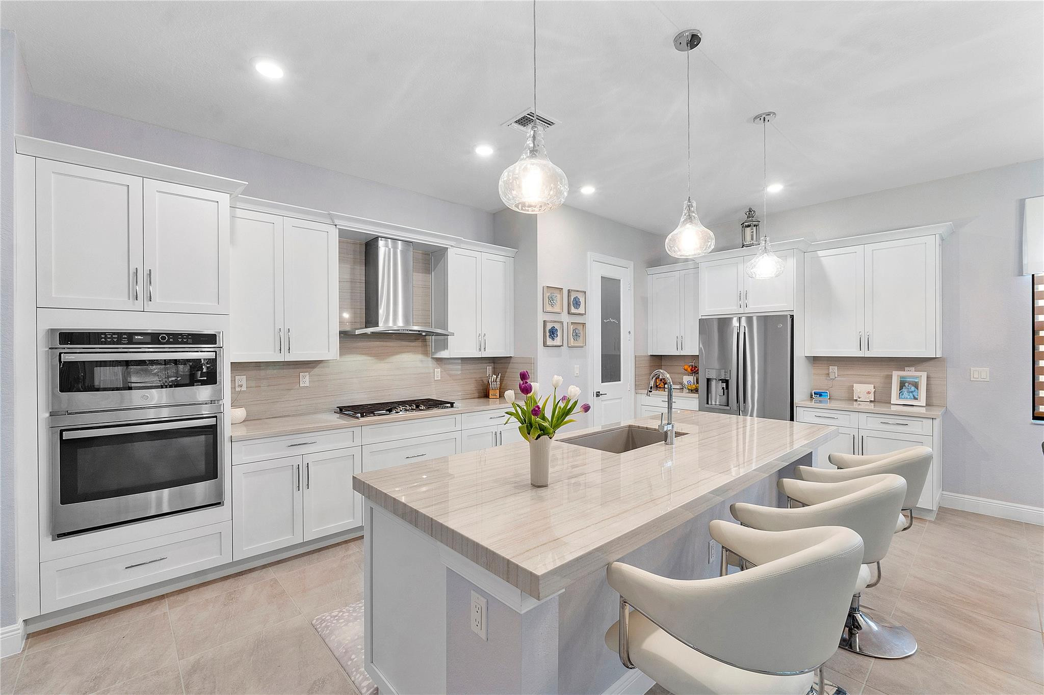 PARKLAND BAY - Residential