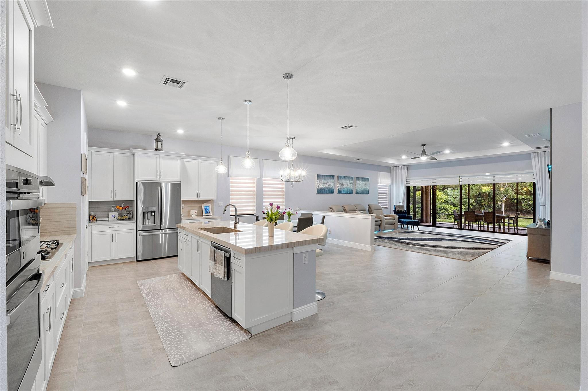 PARKLAND BAY - Residential