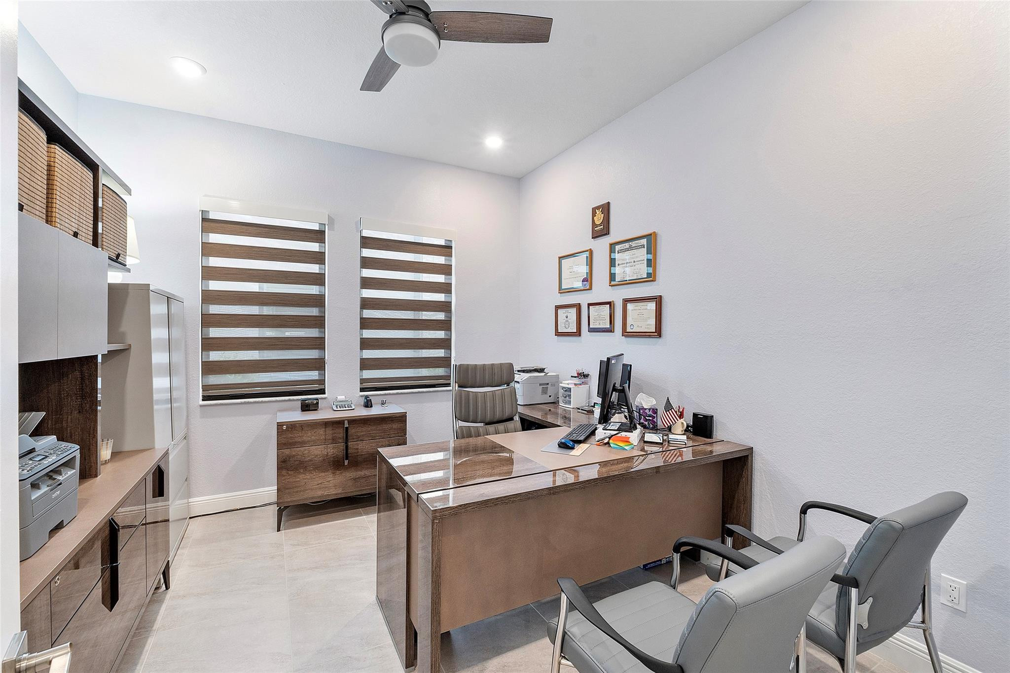PARKLAND BAY - Residential