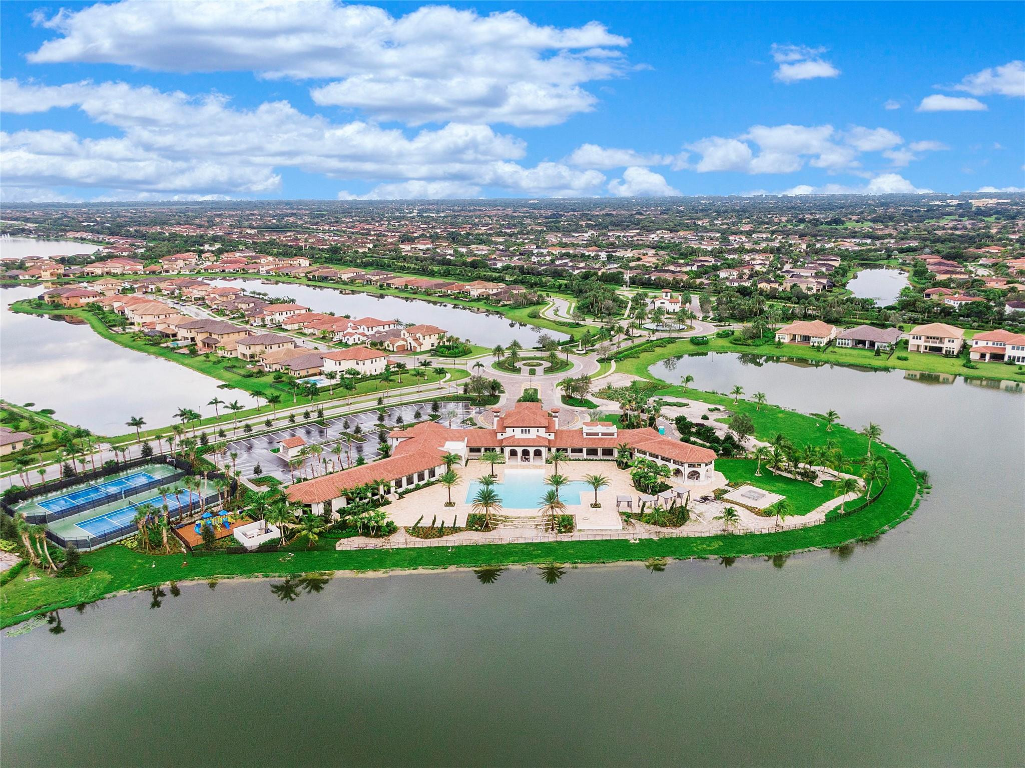 PARKLAND BAY - Residential
