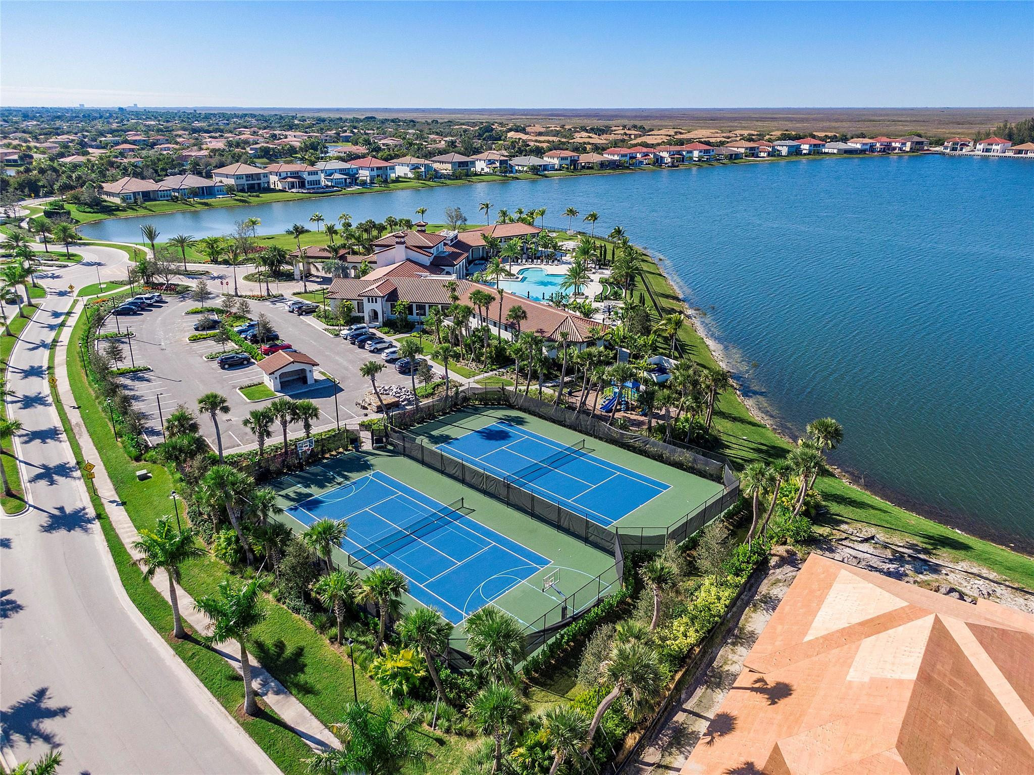 PARKLAND BAY - Residential