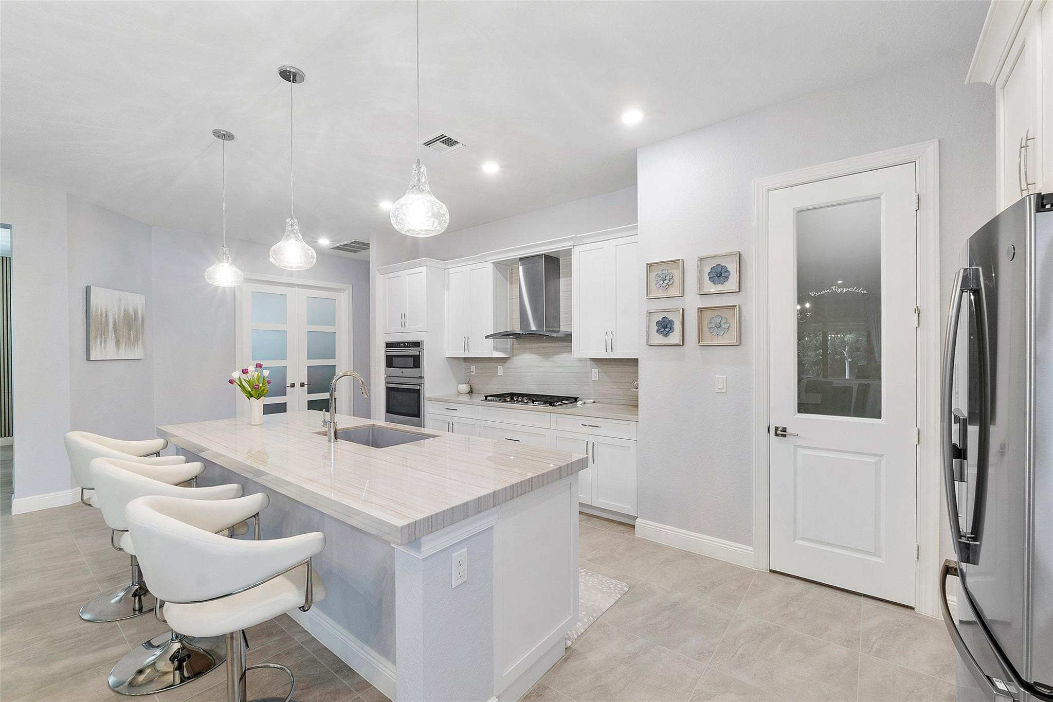 PARKLAND BAY - Residential