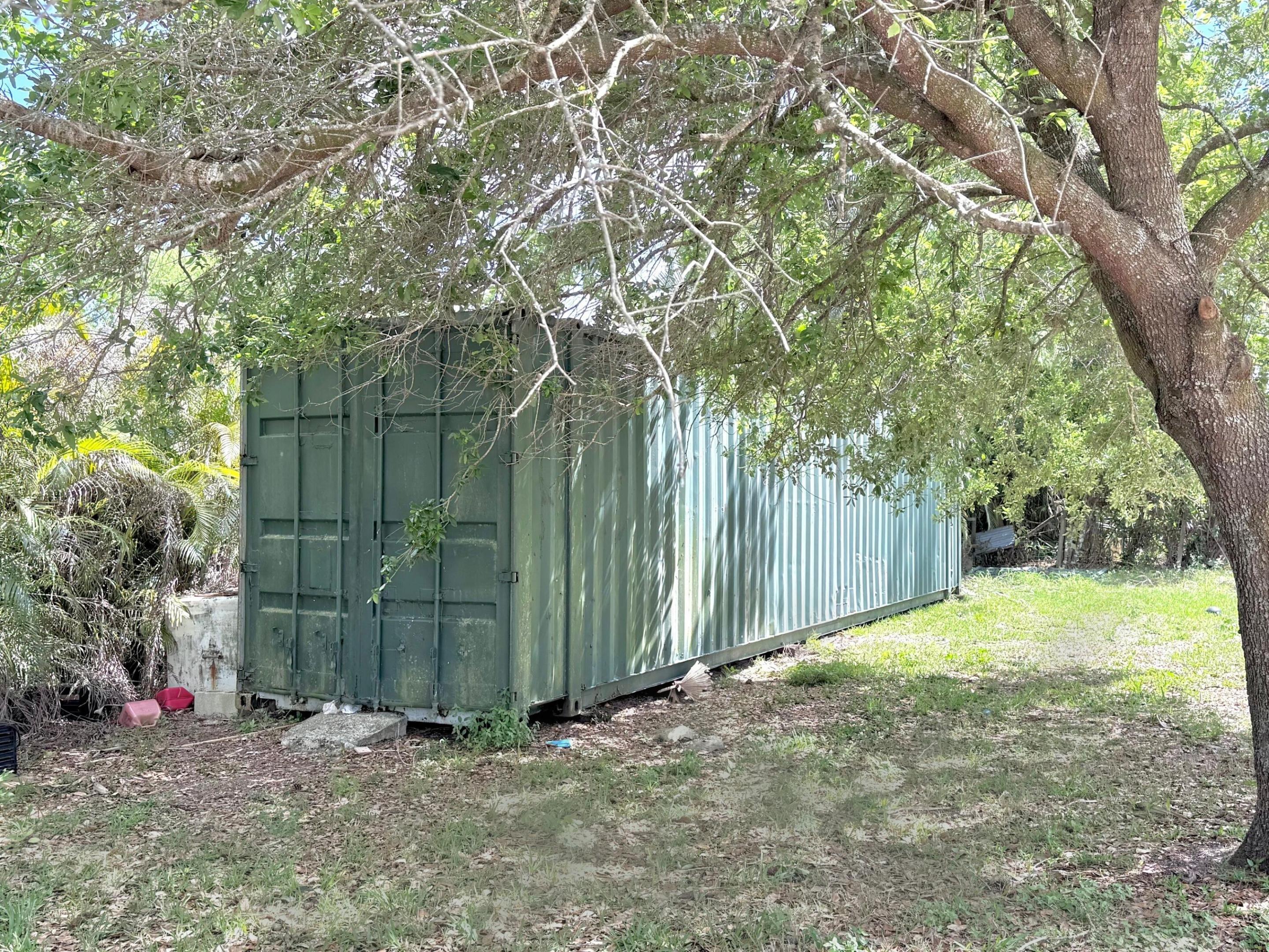 ACREAGE - Residential