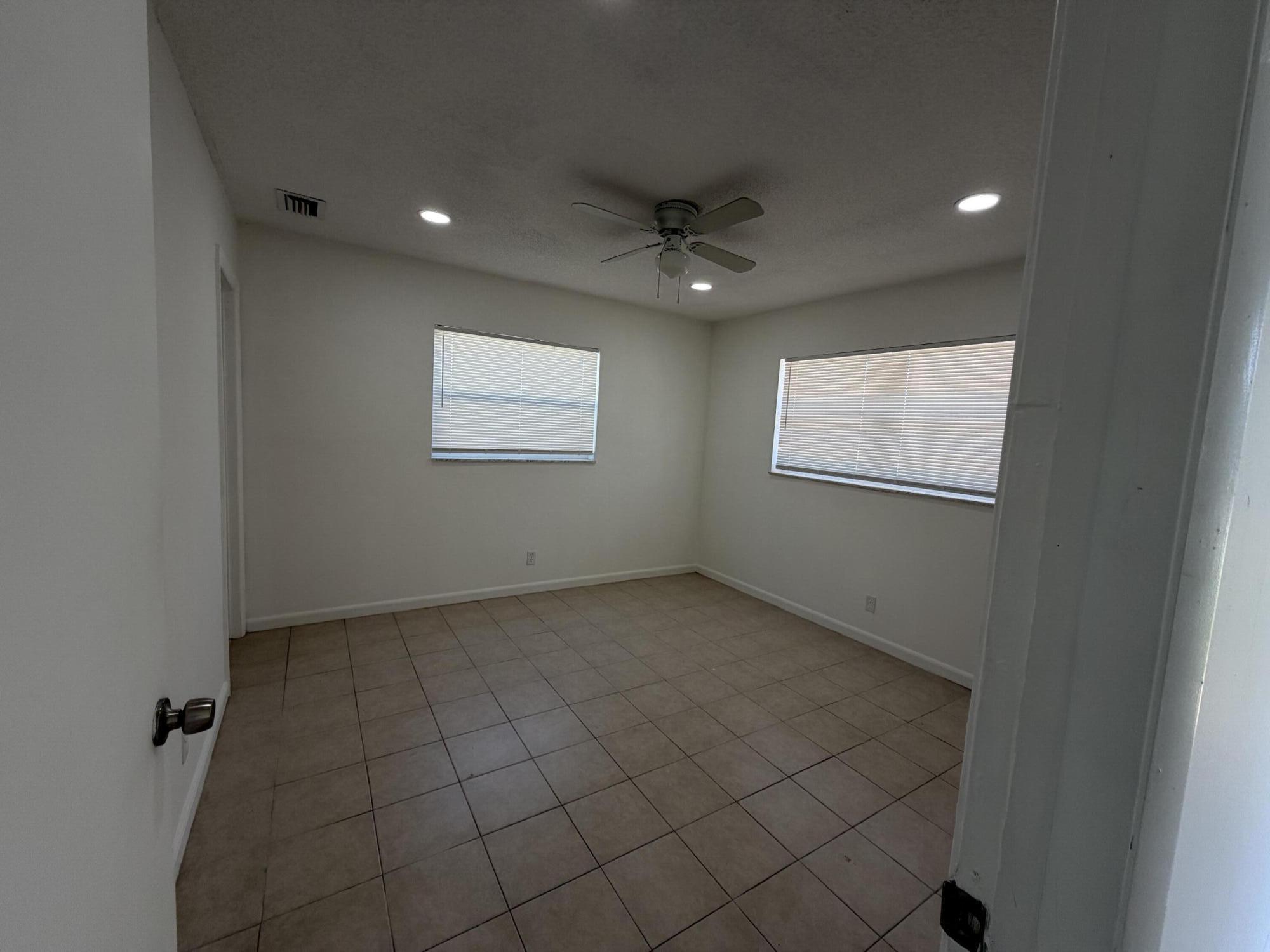 Ambassador Park 55-8 B - Residential Lease