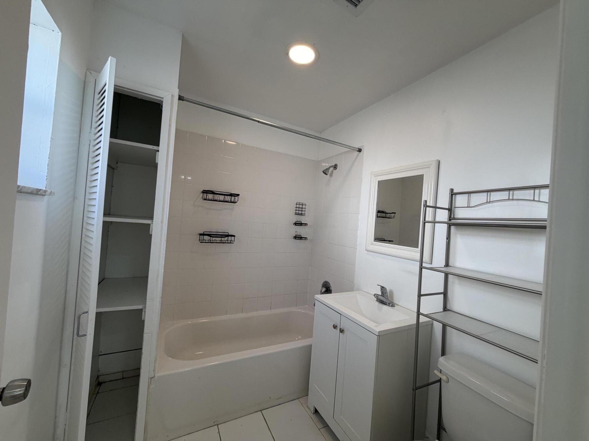 Ambassador Park 55-8 B - Residential Lease