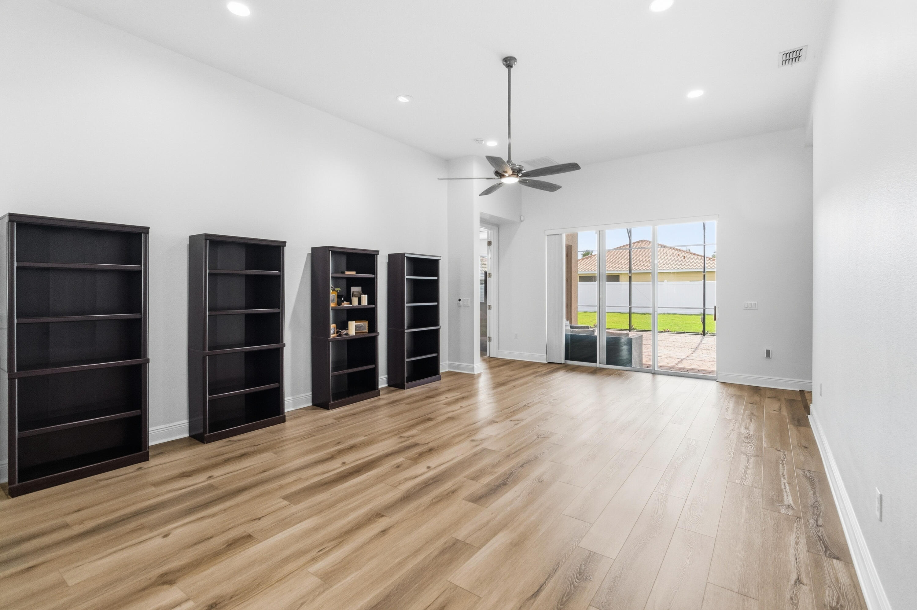 BELLALAGO PH 5 `O` - Residential