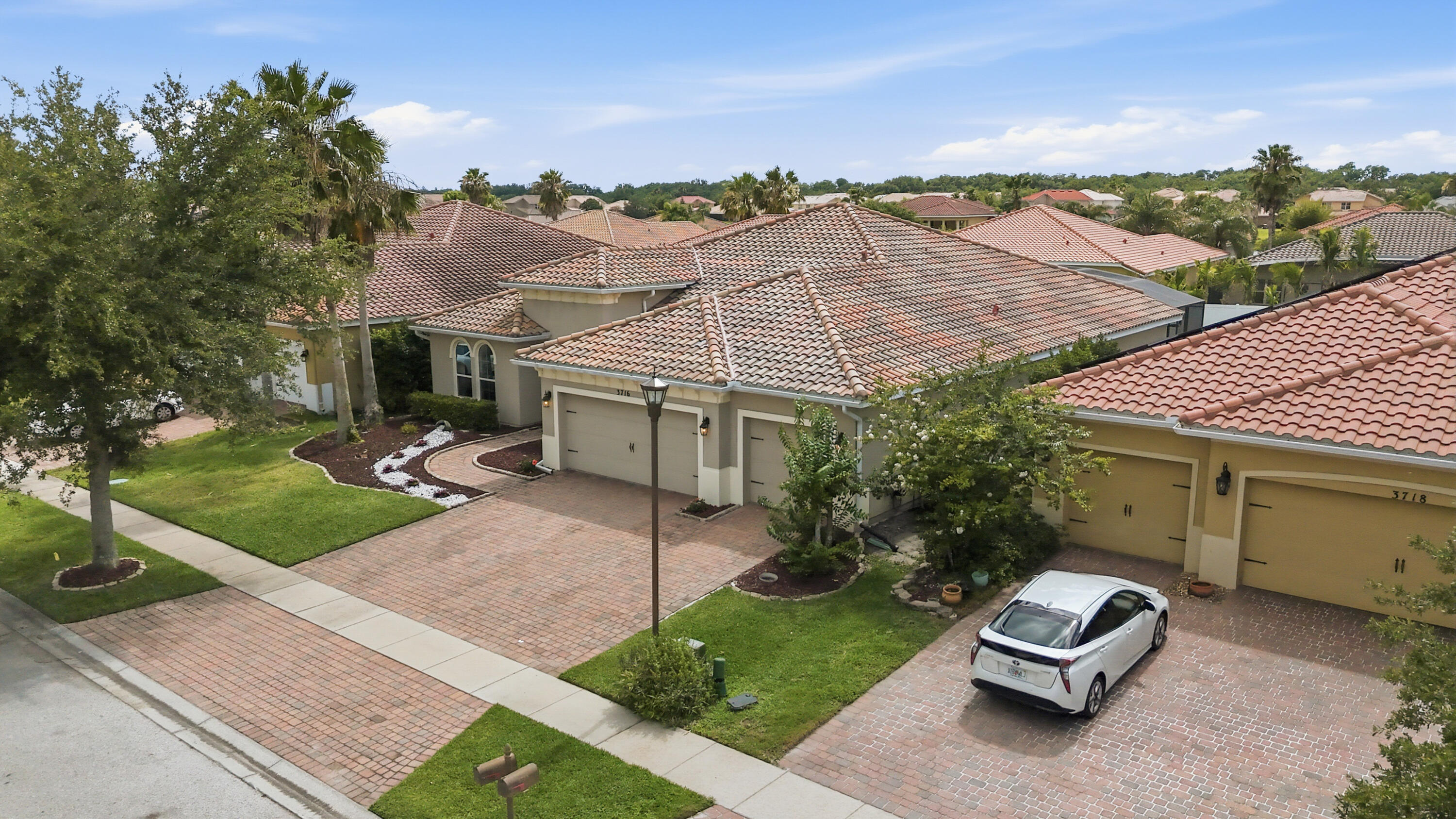 BELLALAGO PH 5 `O` - Residential
