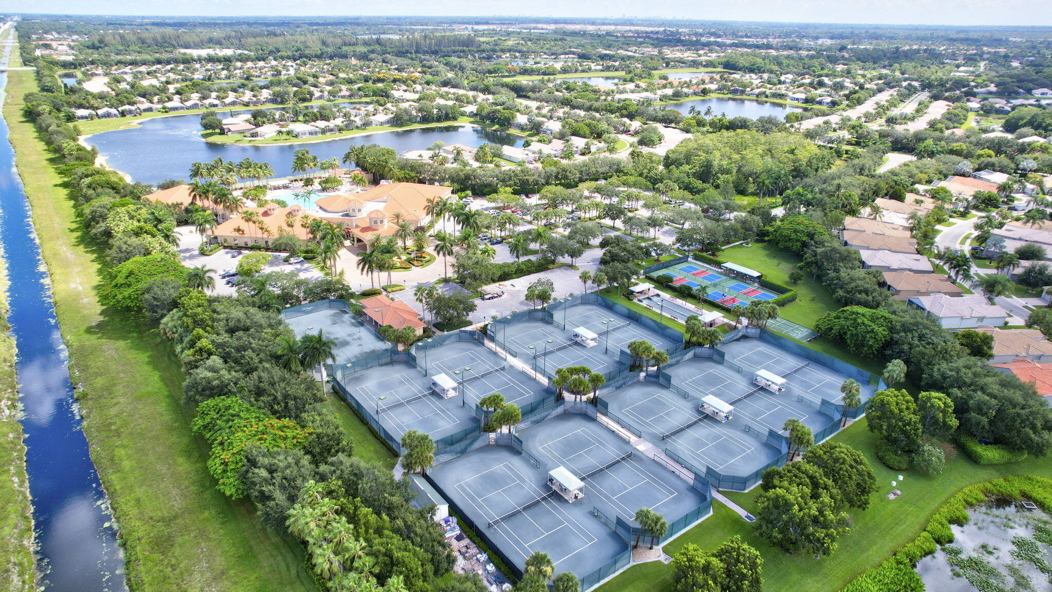 TOWNE PARK TR J - Residential