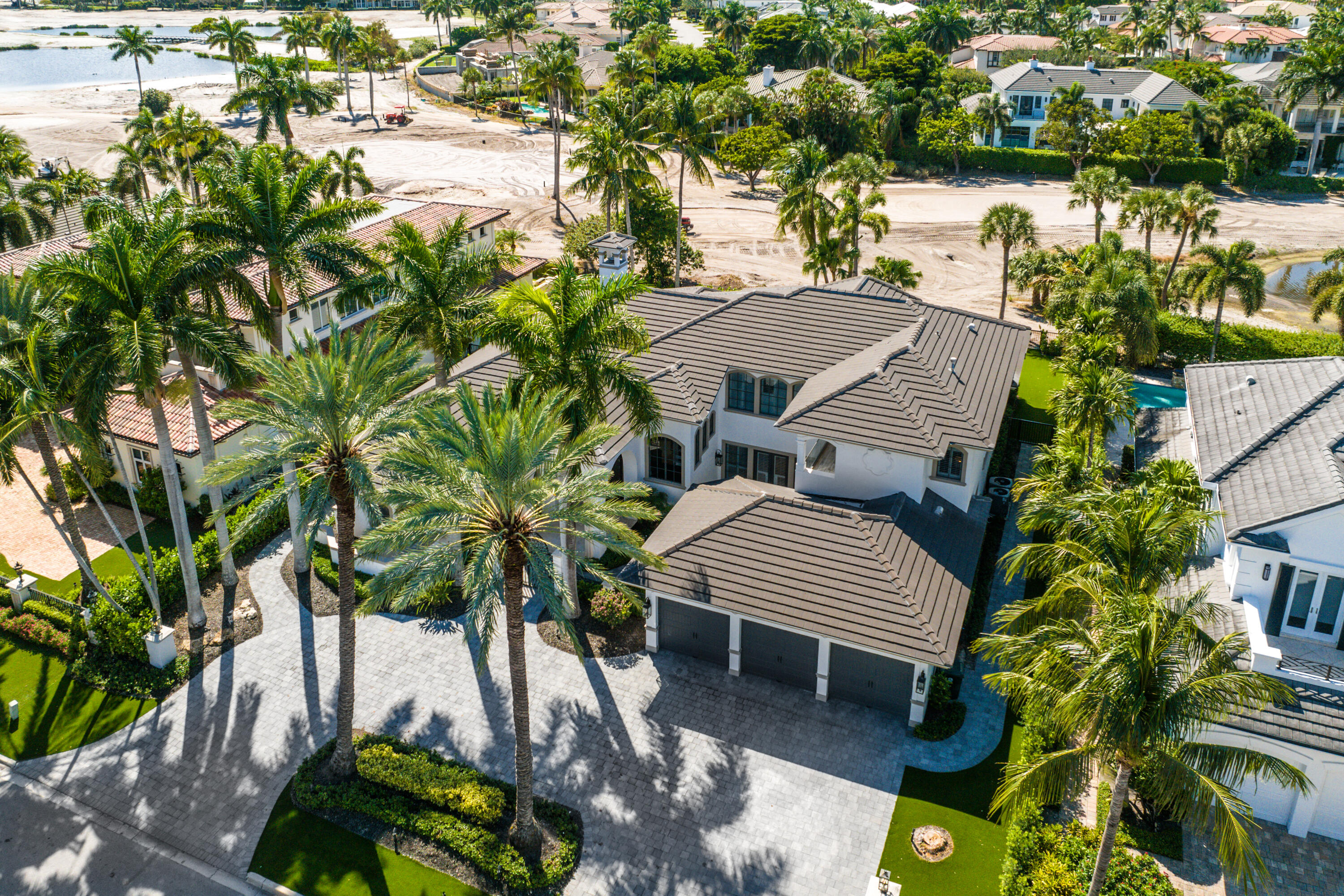 ROYAL PALM YACHT & COUNTRY CLUB - Residential