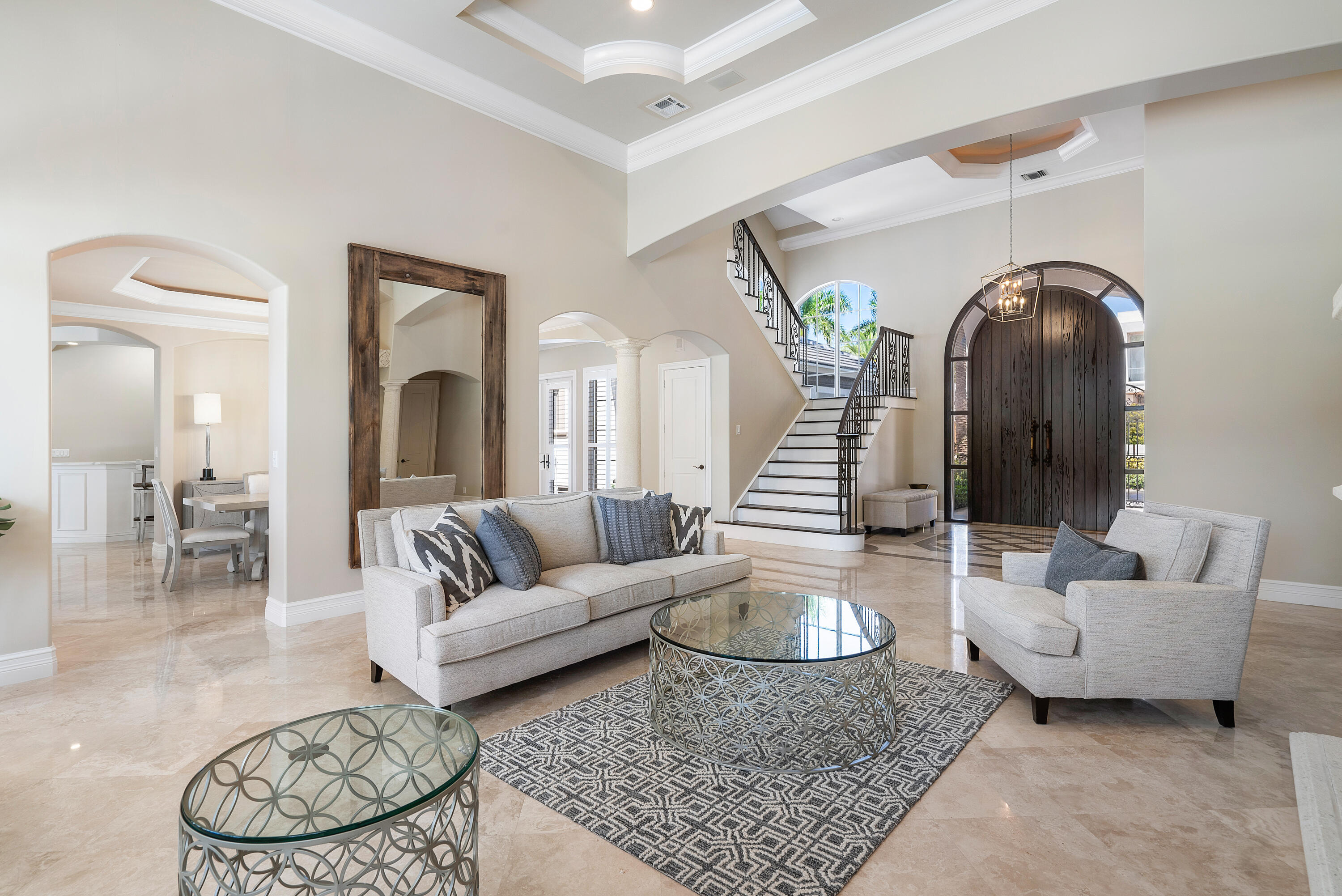 ROYAL PALM YACHT & COUNTRY CLUB - Residential