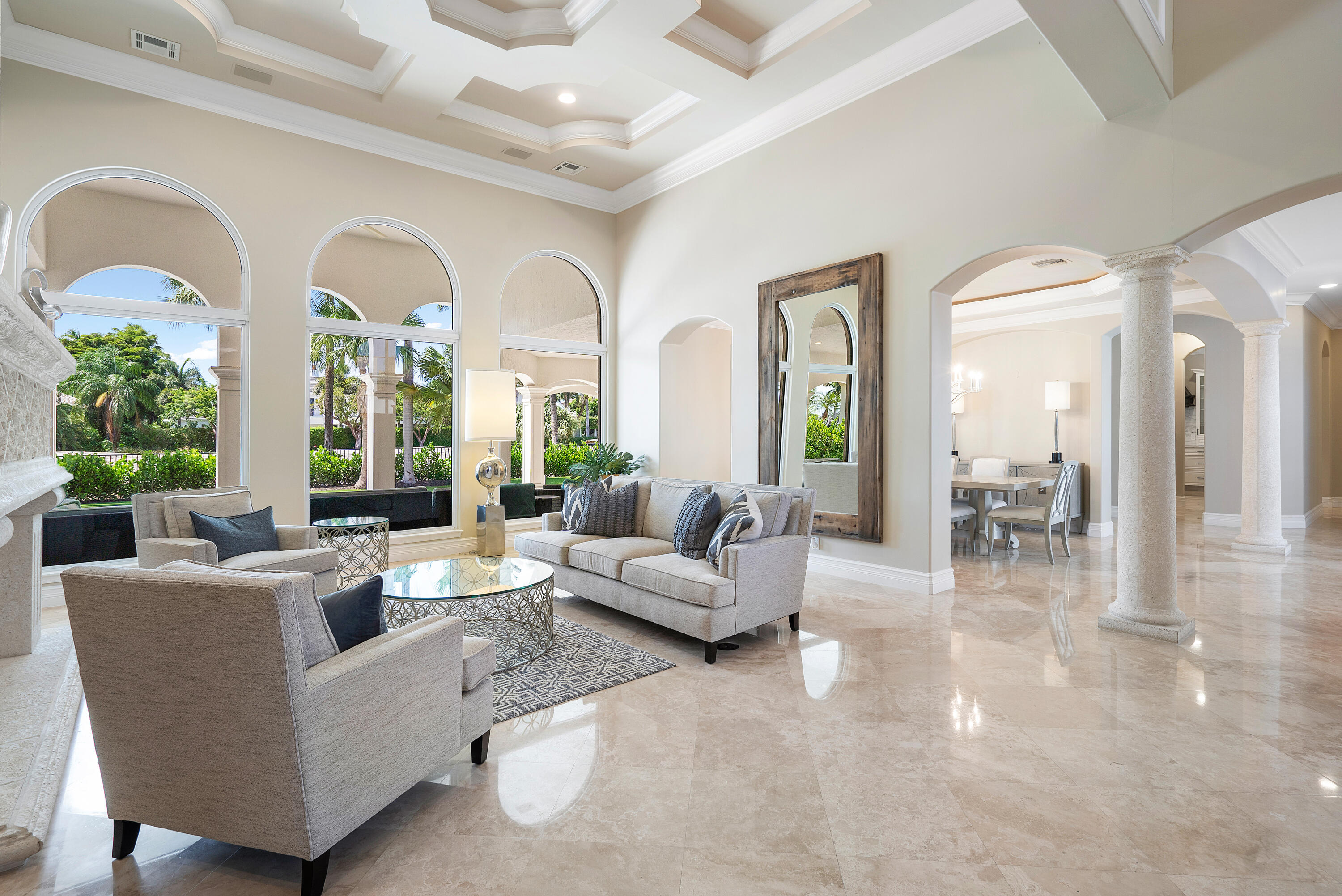 ROYAL PALM YACHT & COUNTRY CLUB - Residential