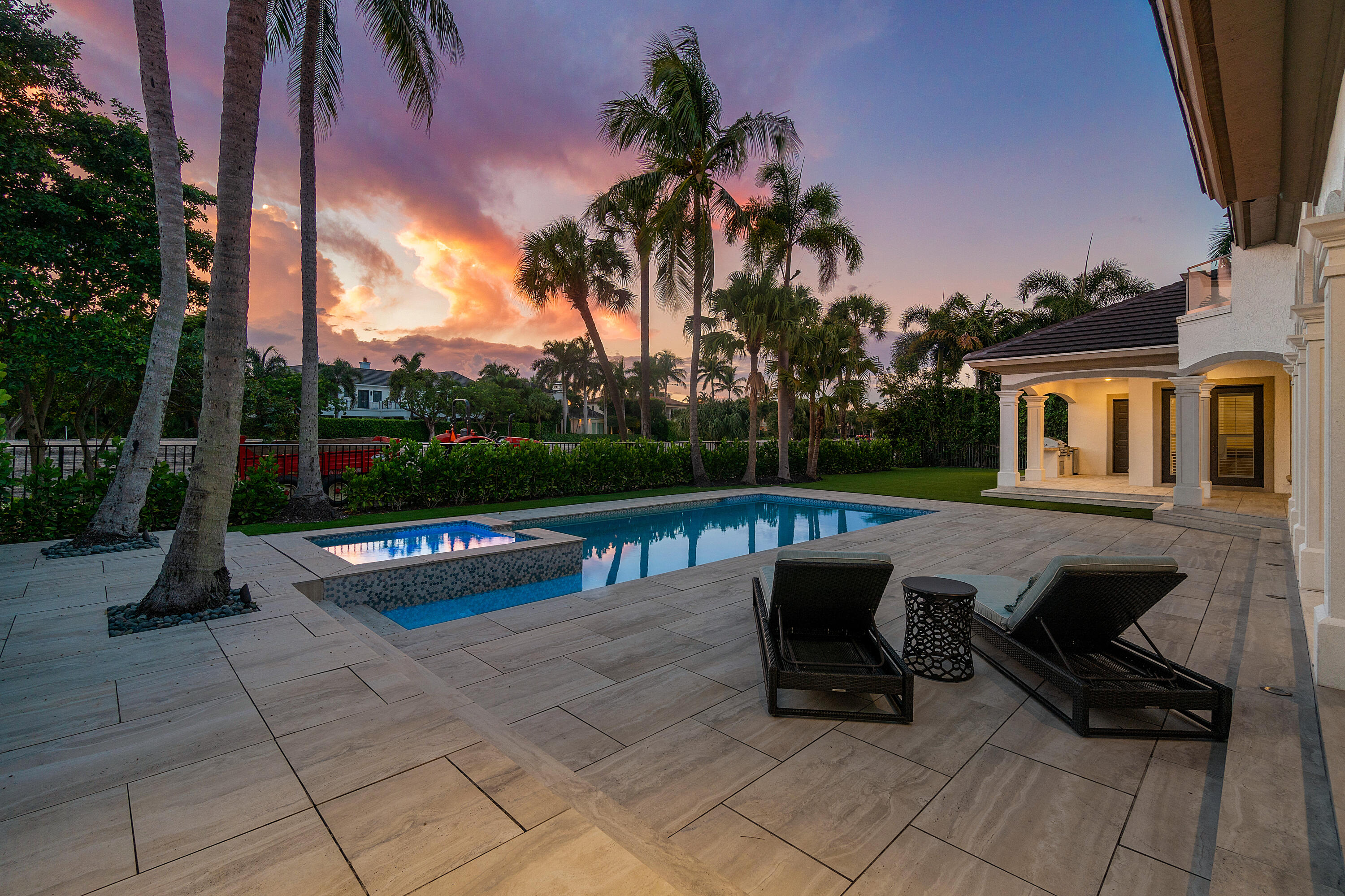 ROYAL PALM YACHT & COUNTRY CLUB - Residential