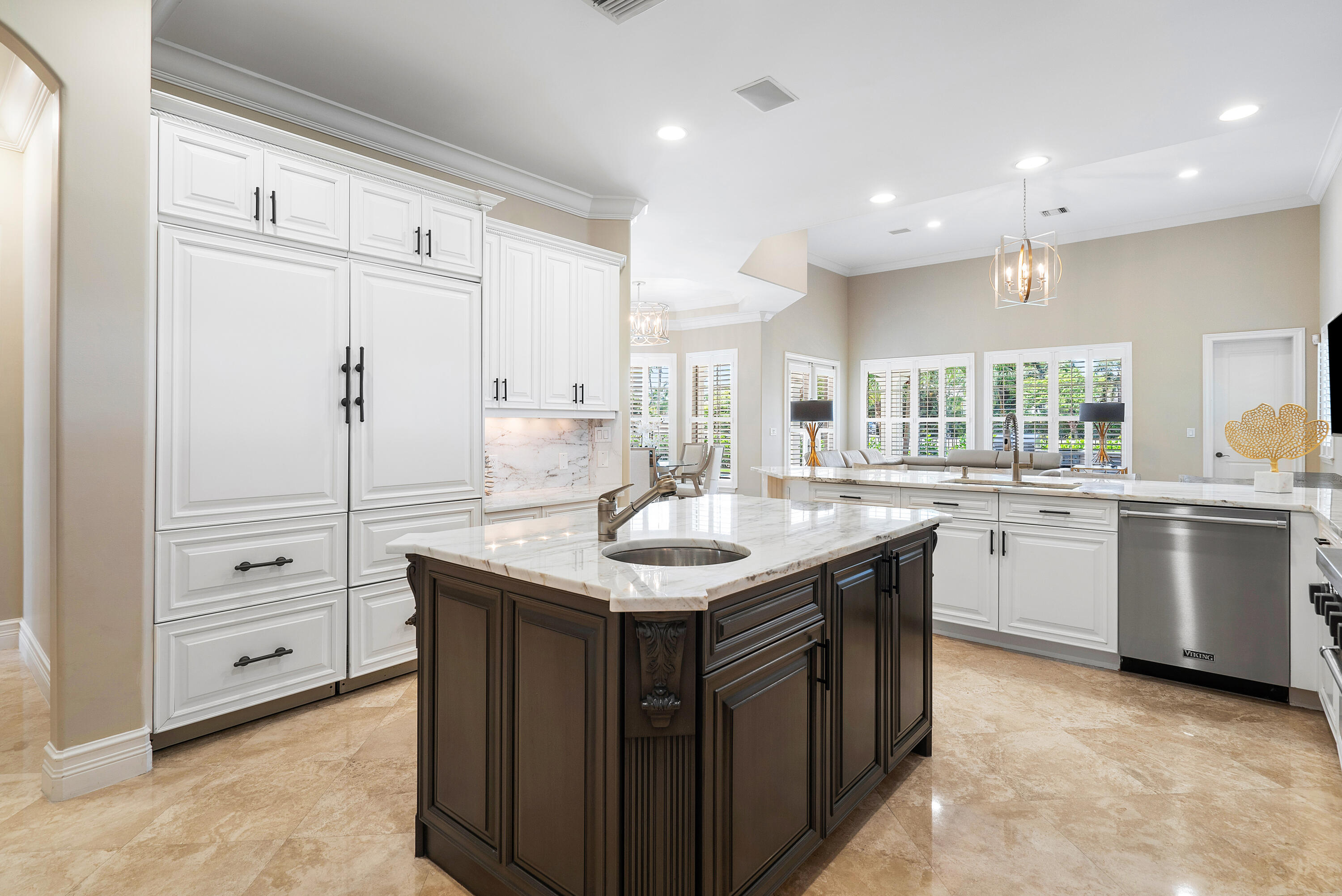 ROYAL PALM YACHT & COUNTRY CLUB - Residential
