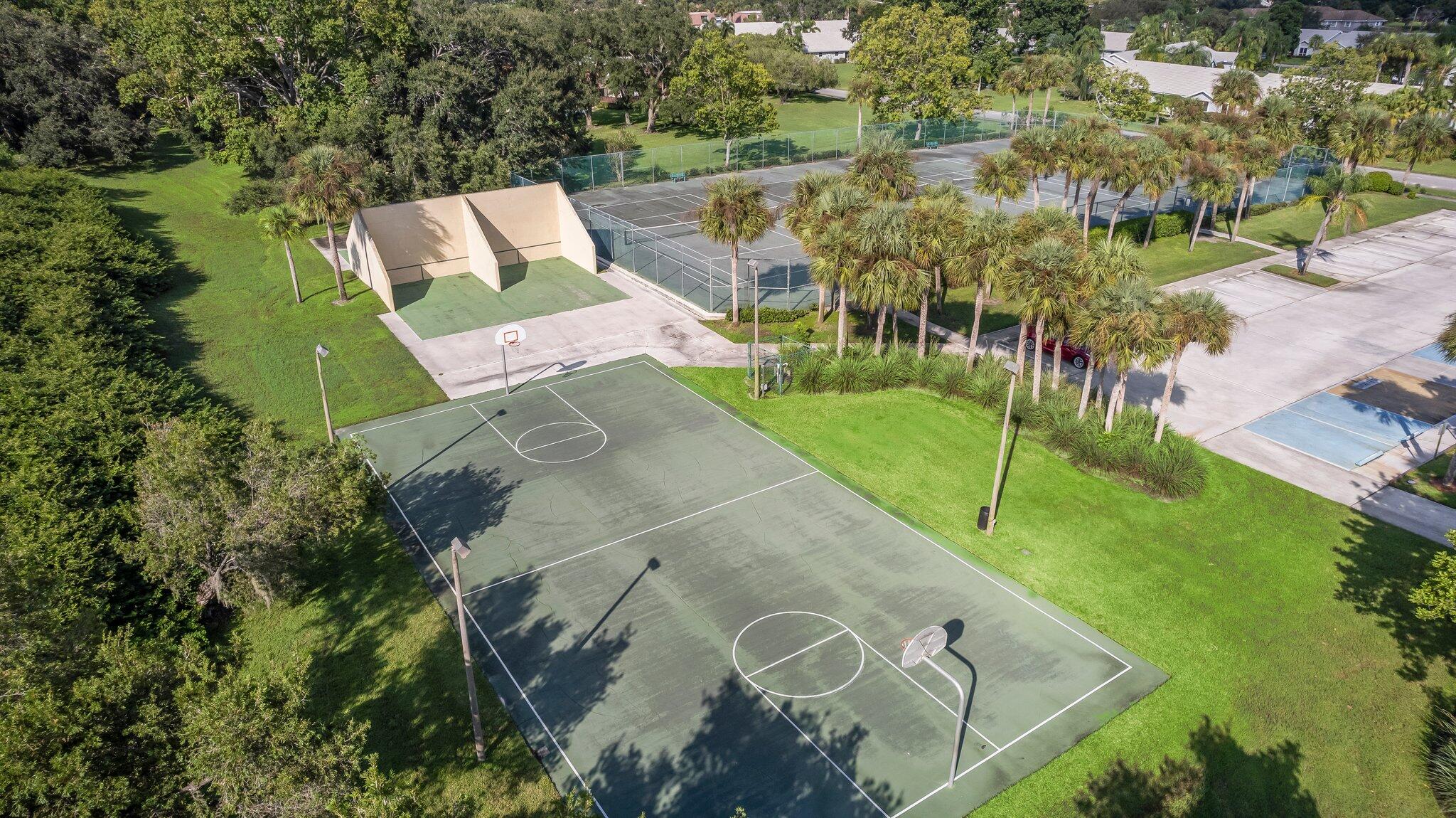 STAMFORD AT SUNSET TRACE (AKA MARTIN DOWNS PLAT 36 - Residential