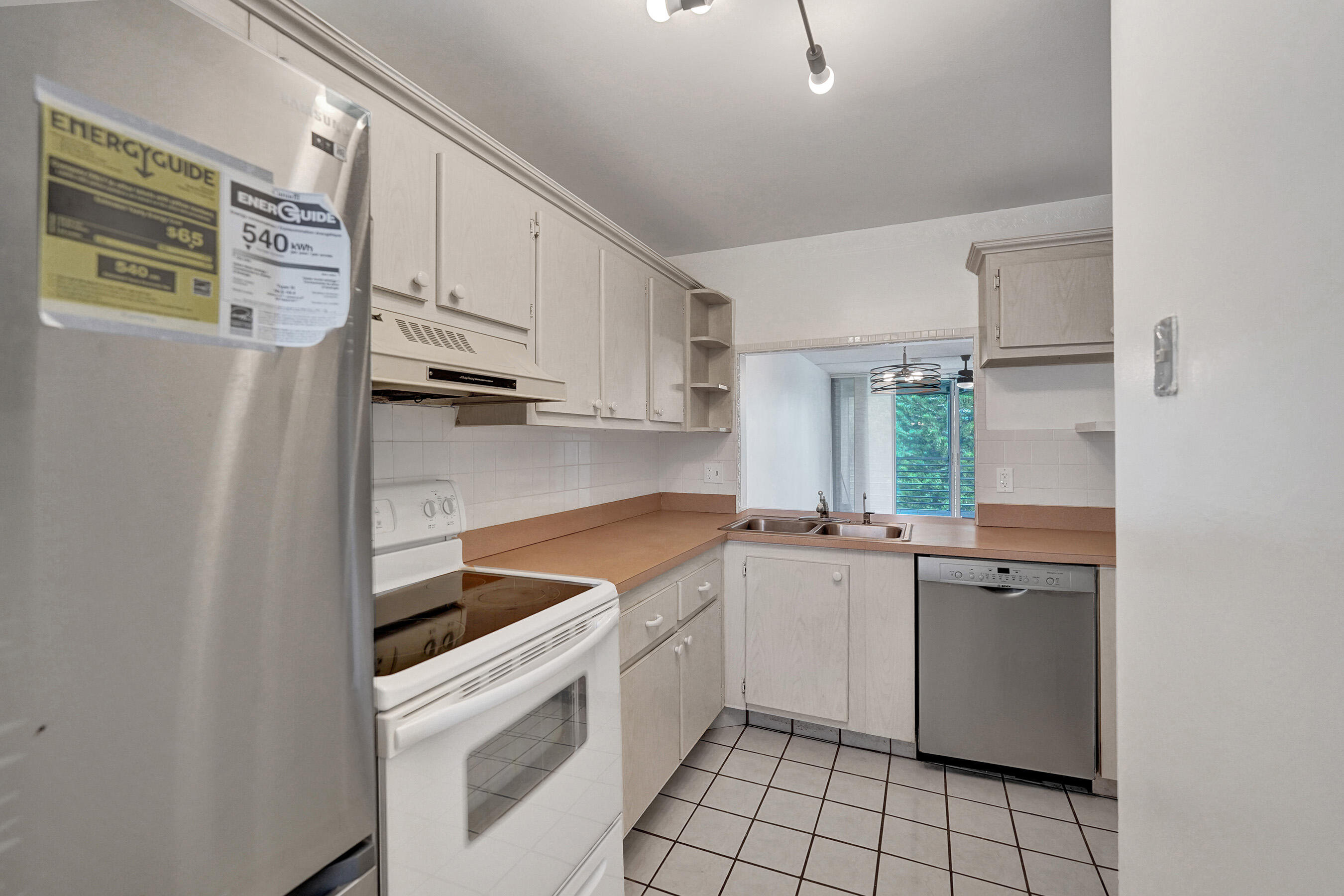 POINCIANA 7 OF PINE ISLAND RIDGE - Residential Lease