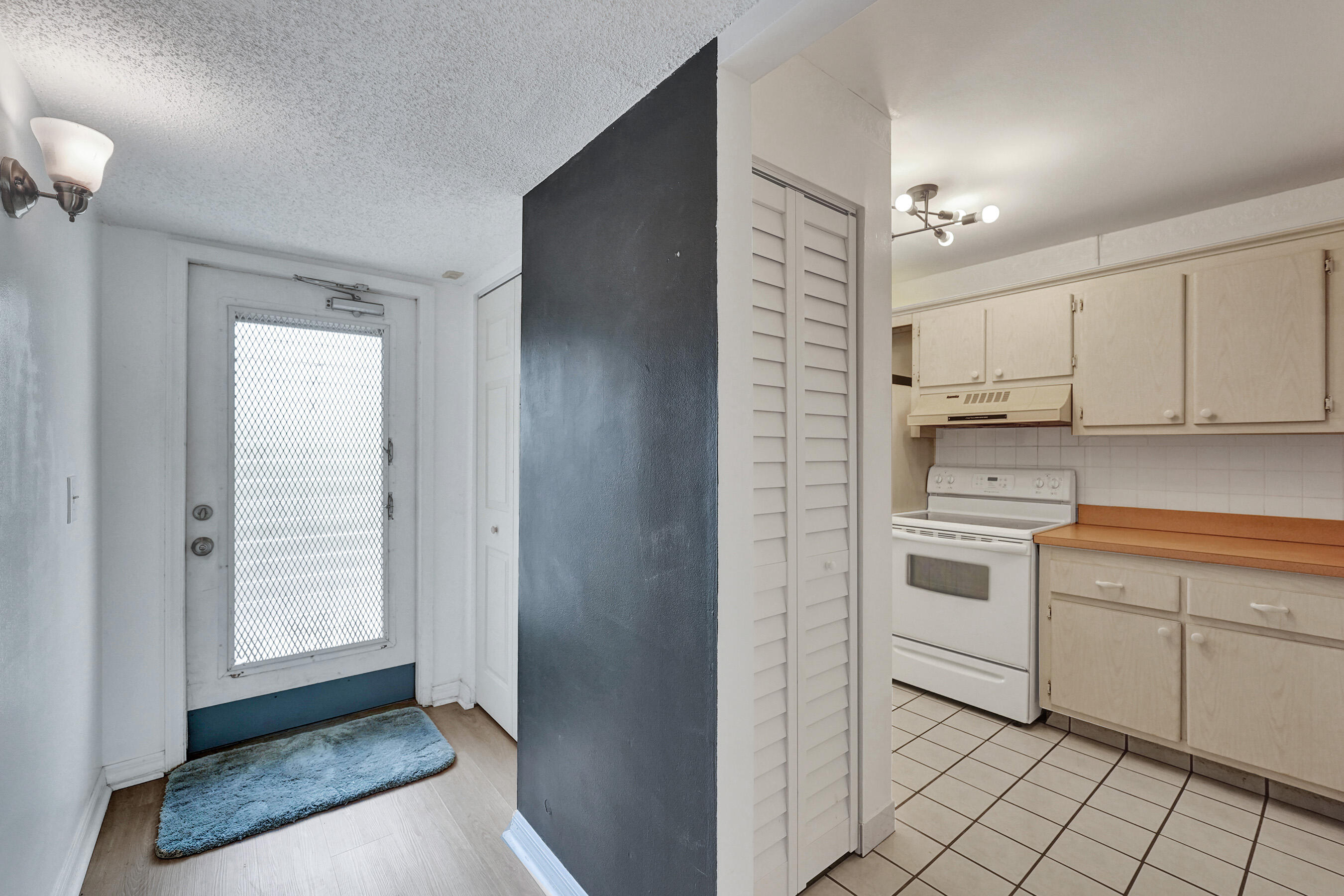 POINCIANA 7 OF PINE ISLAND RIDGE - Residential Lease