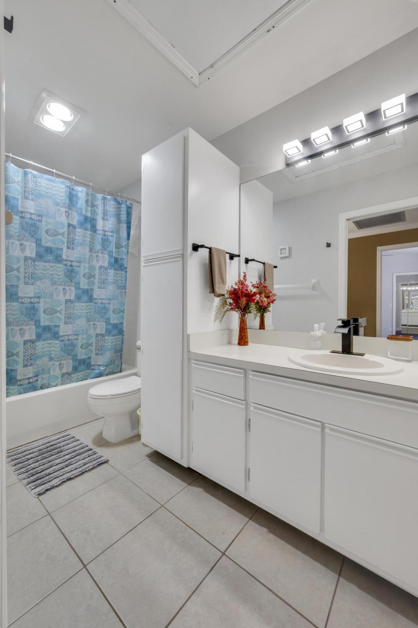 CAMELOT GARDENS PHASES 1 THRU 11 - Residential Lease