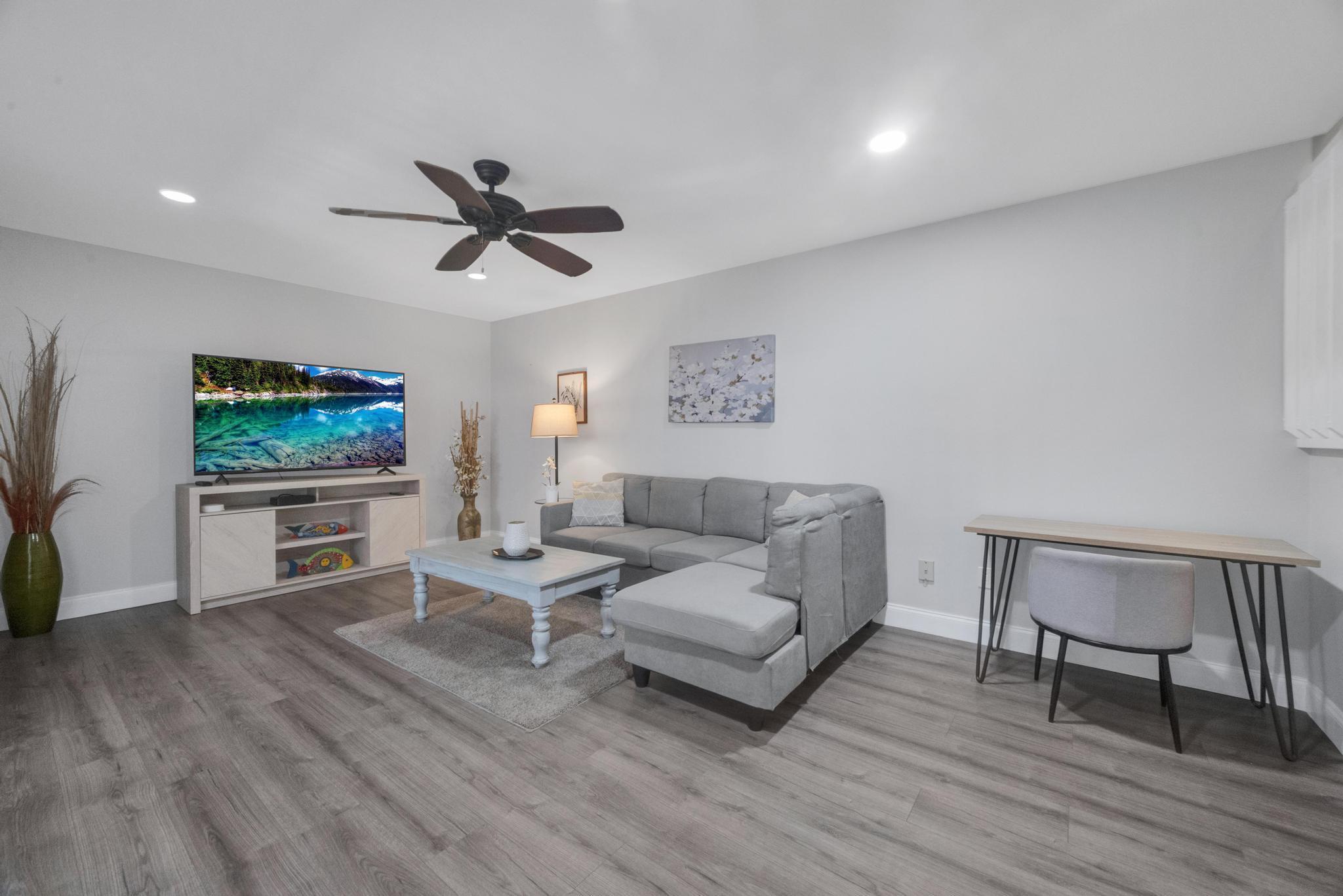 CAMELOT GARDENS PHASES 1 THRU 11 - Residential Lease