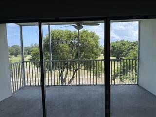 NO 9 PALM-AIRE COUNTRY CLUB - Residential Lease