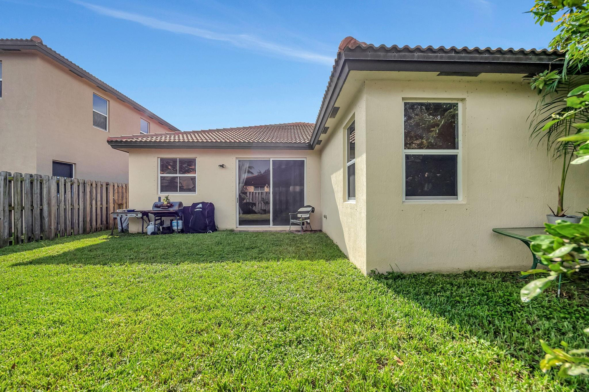 HEMINGWAY POINT - Residential