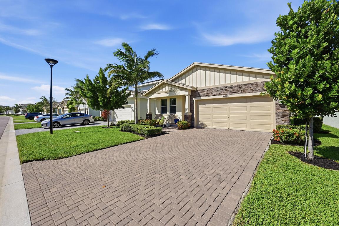 DELRAY TRAILS AT VILLA DELRAY PUD - Residential
