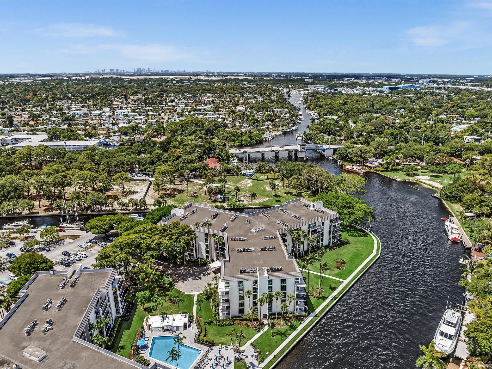 RIVER REACH CONDOMINIUM VI - Residential