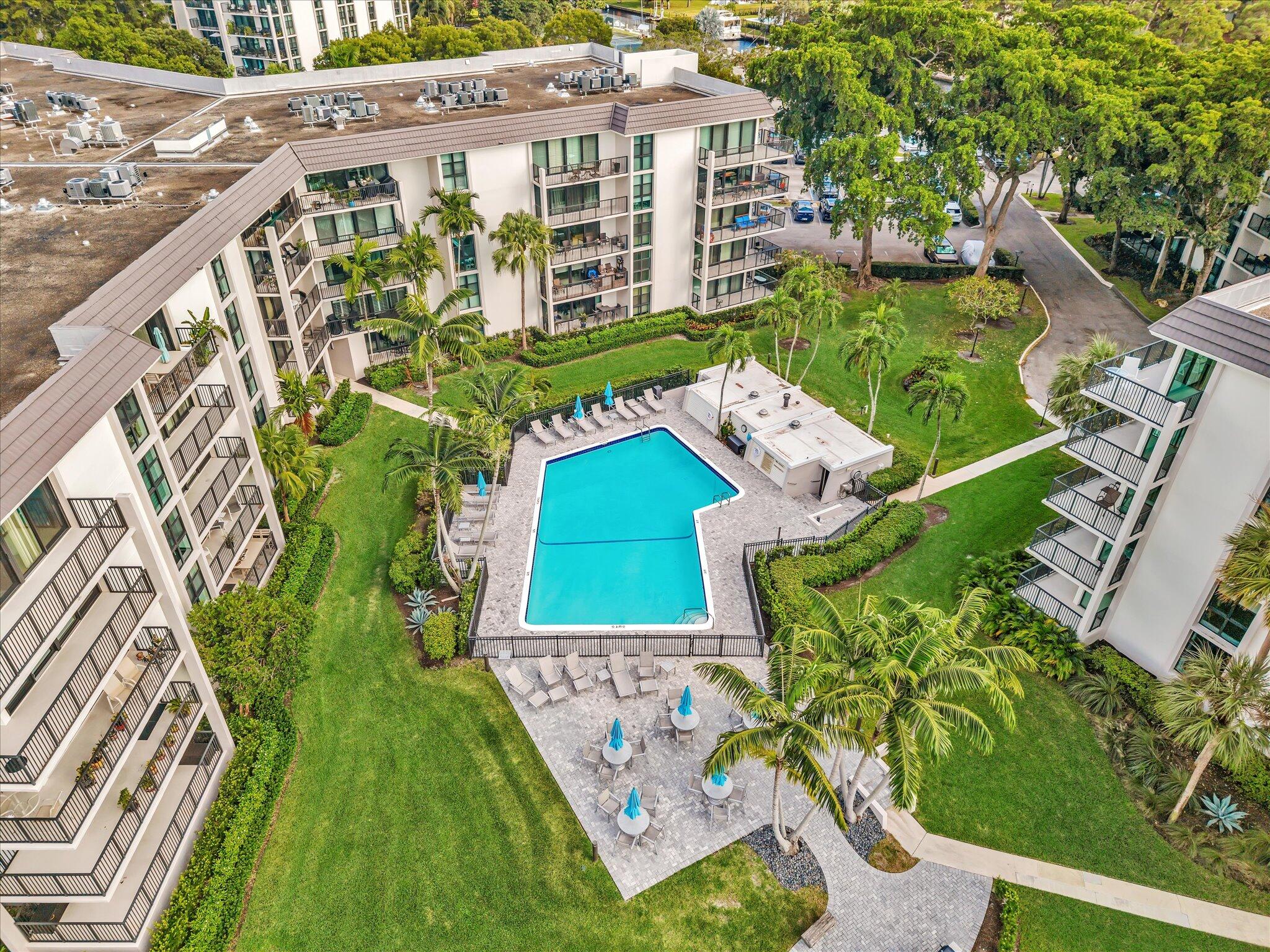 RIVER REACH CONDOMINIUM VI - Residential