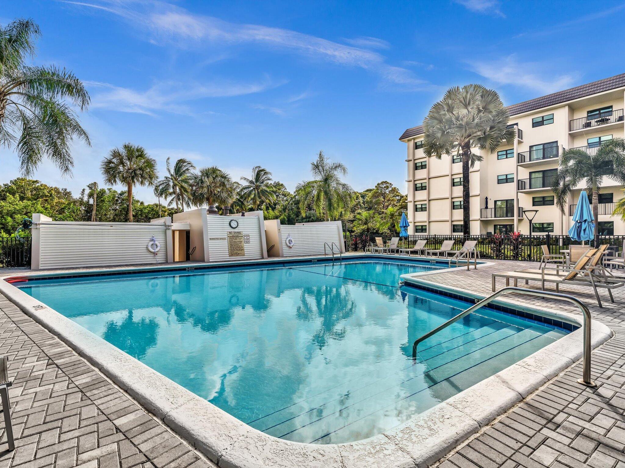 RIVER REACH CONDOMINIUM VI - Residential
