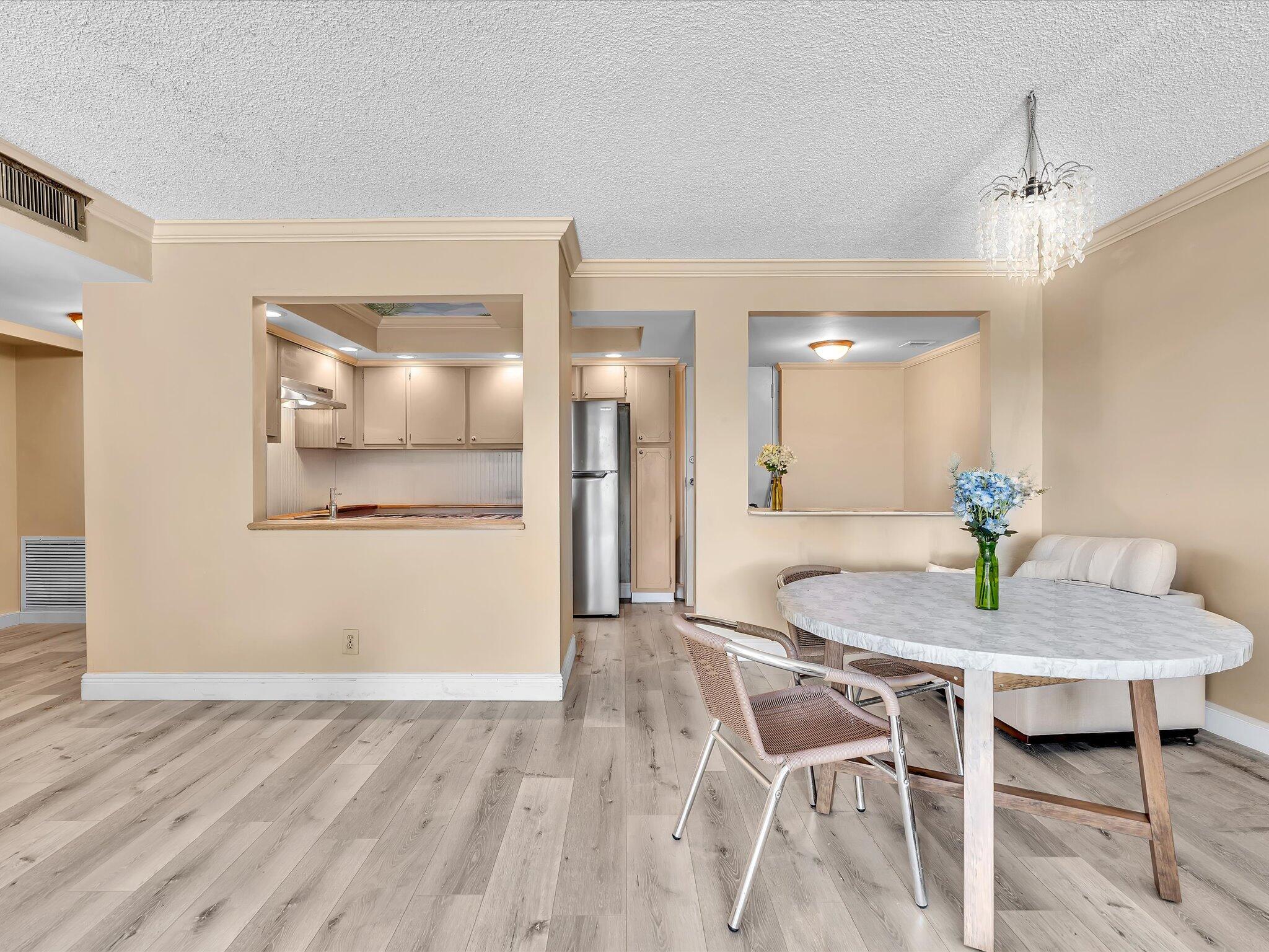 RIVER REACH CONDOMINIUM VI - Residential