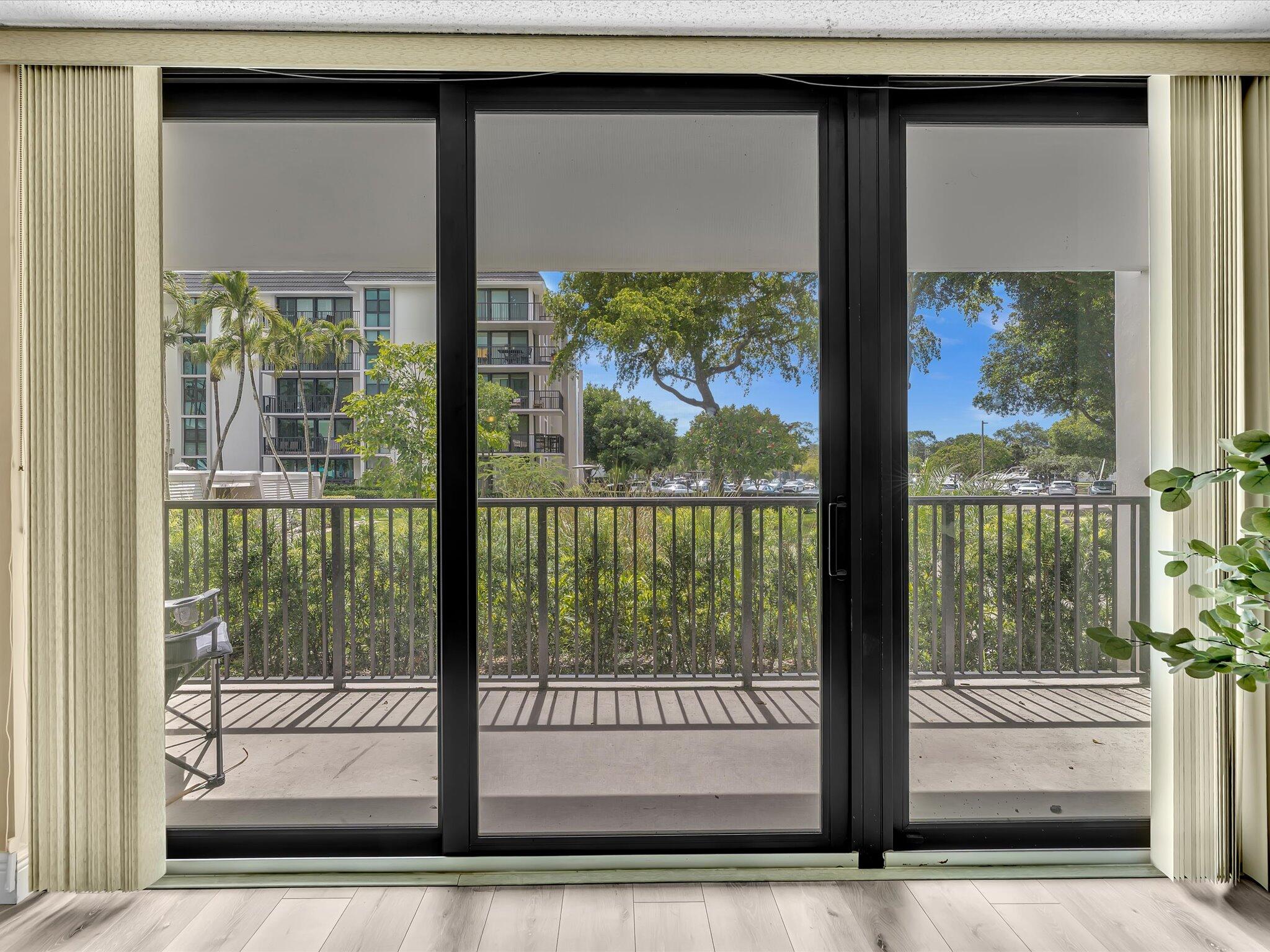 RIVER REACH CONDOMINIUM VI - Residential