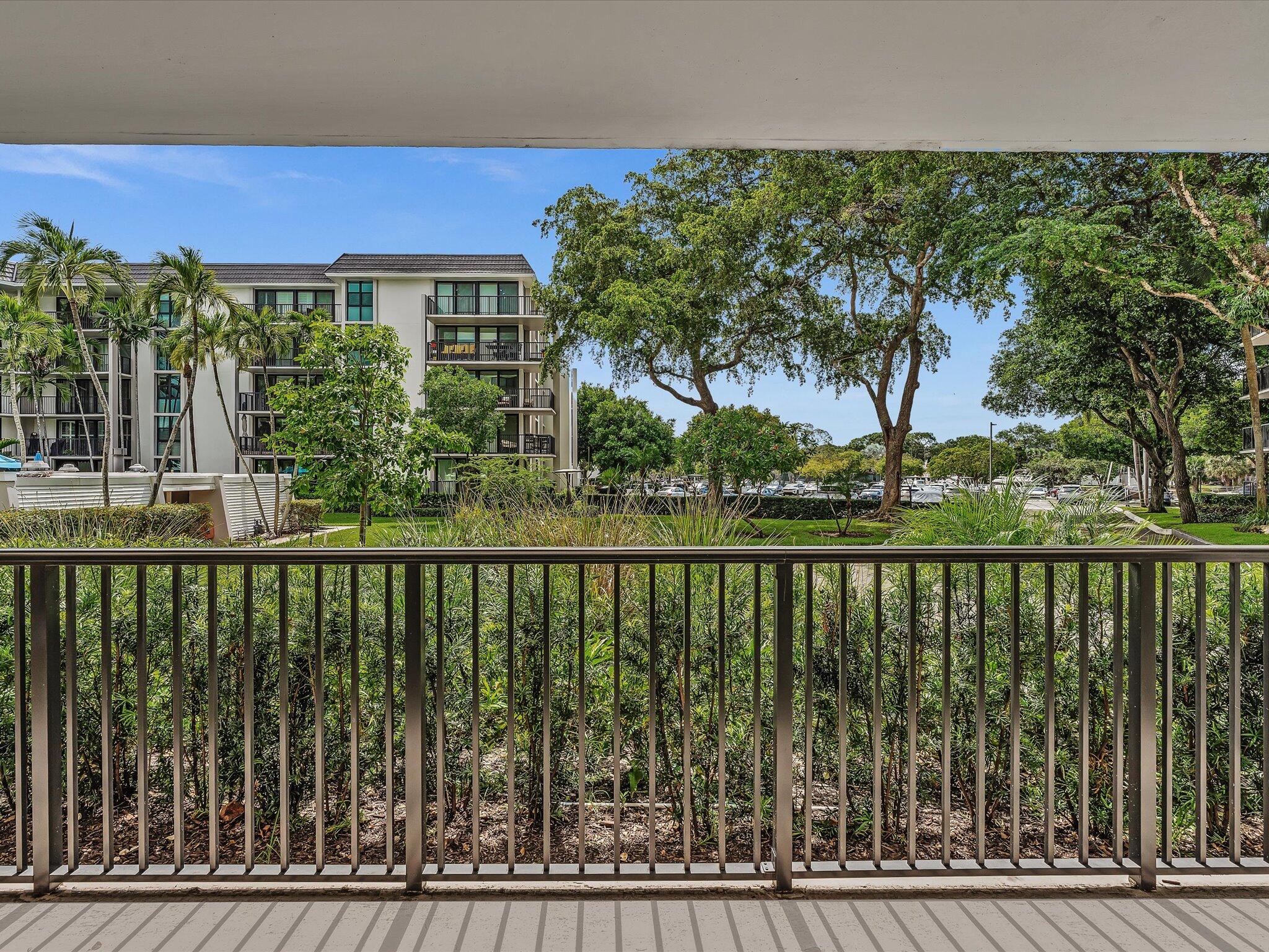 RIVER REACH CONDOMINIUM VI - Residential
