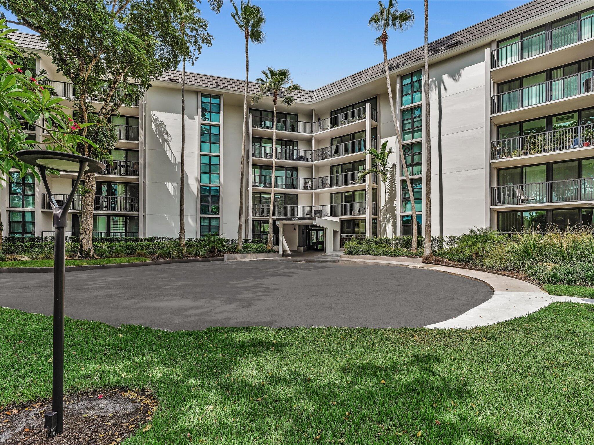 RIVER REACH CONDOMINIUM VI - Residential