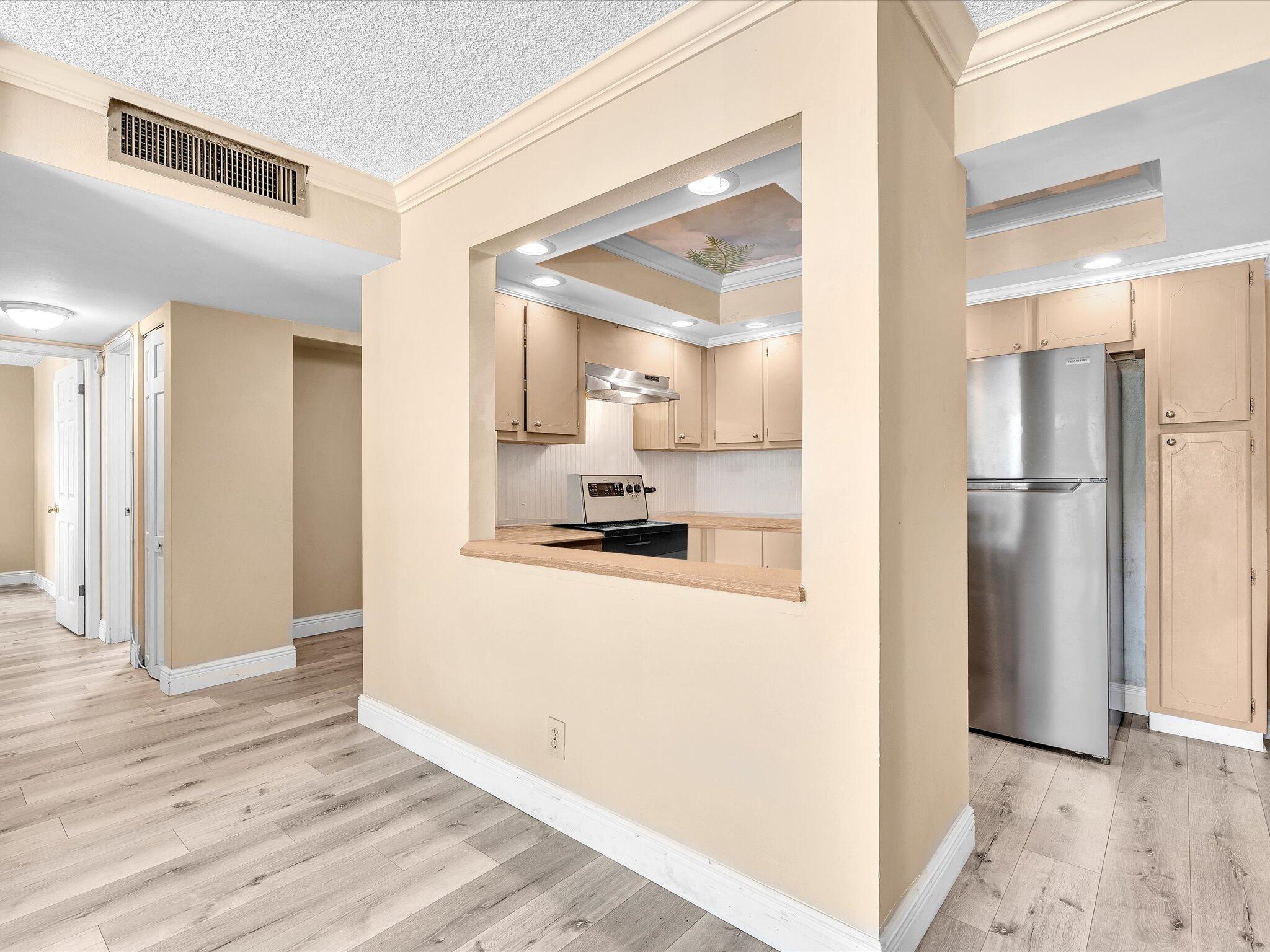 RIVER REACH CONDOMINIUM VI - Residential