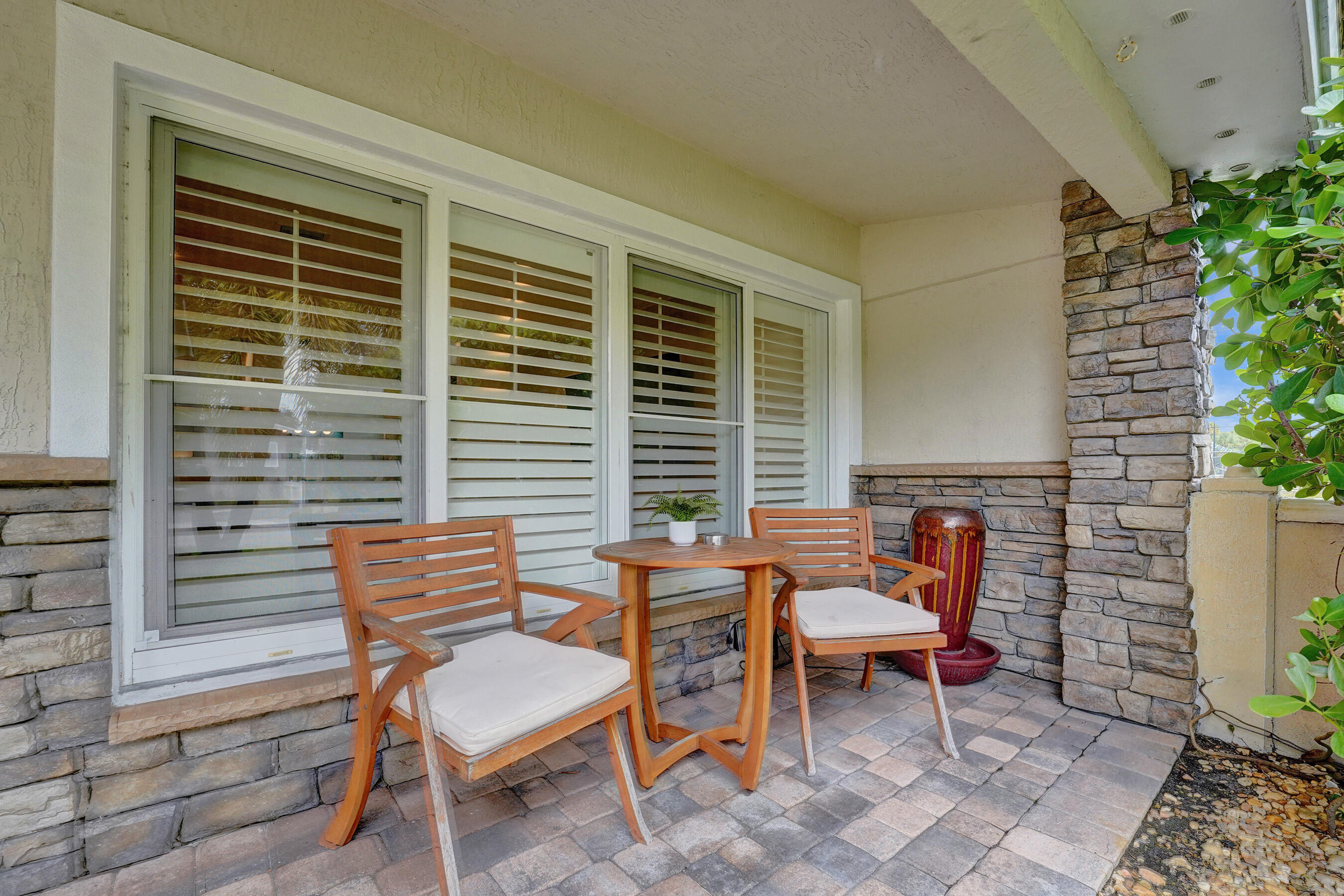 LAKE RIDGE - Residential