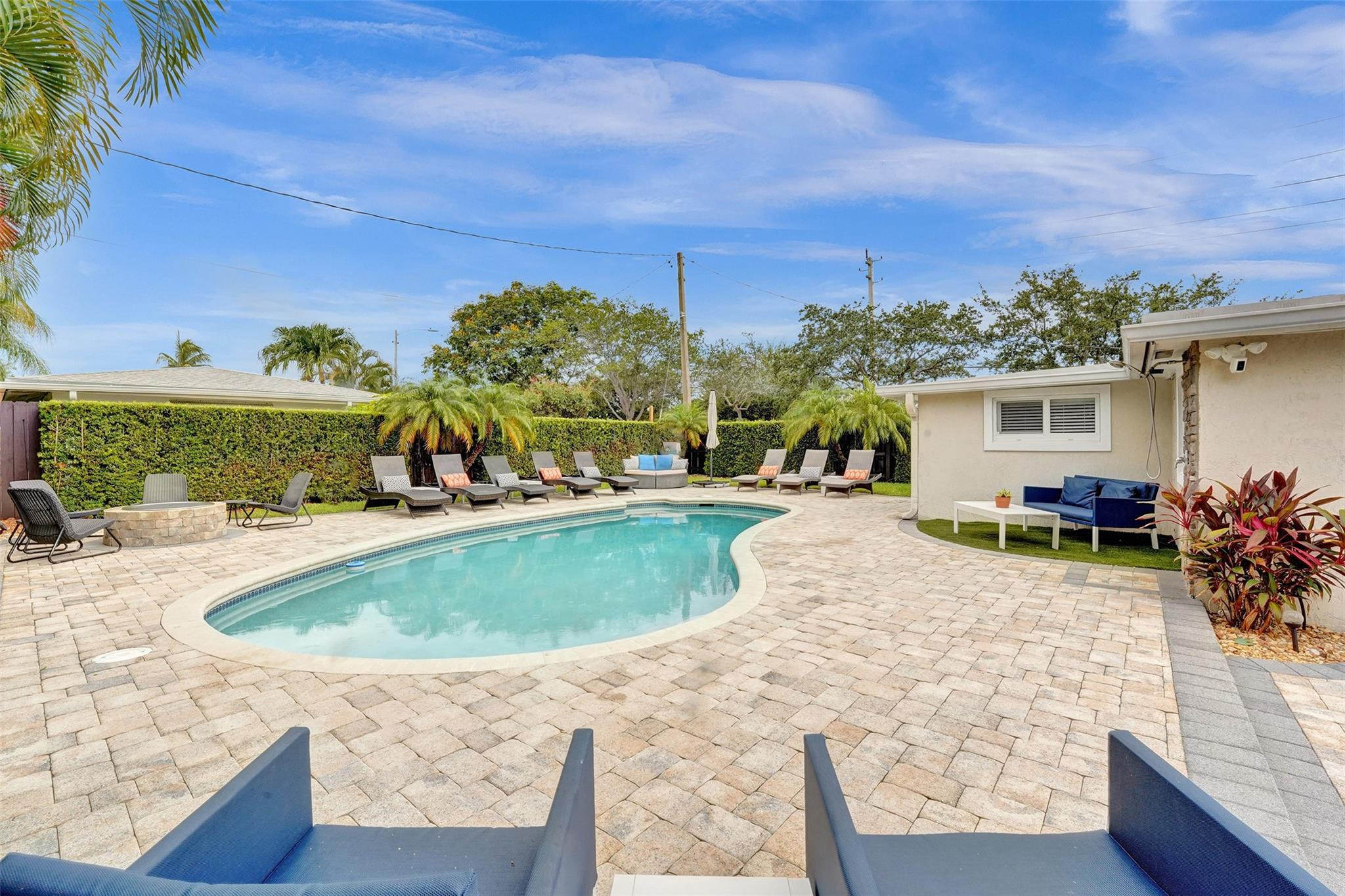 LAKE RIDGE - Residential