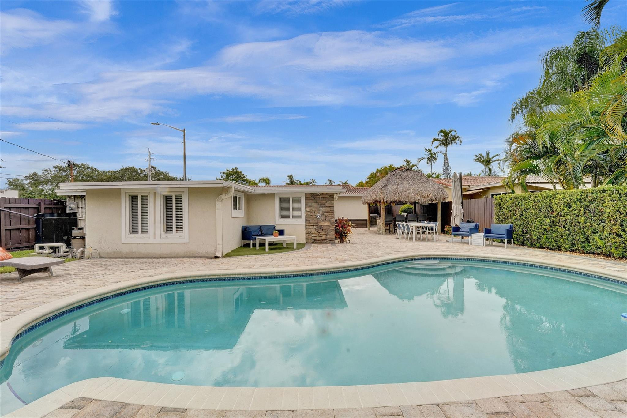 LAKE RIDGE - Residential