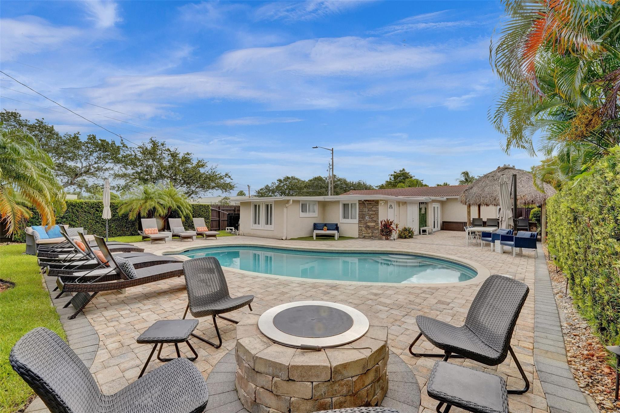LAKE RIDGE - Residential
