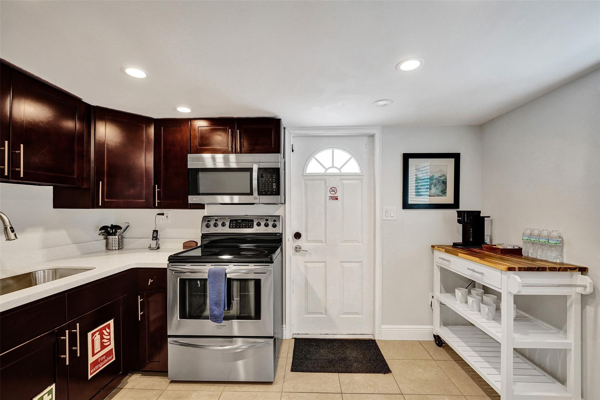 LAKE RIDGE - Residential
