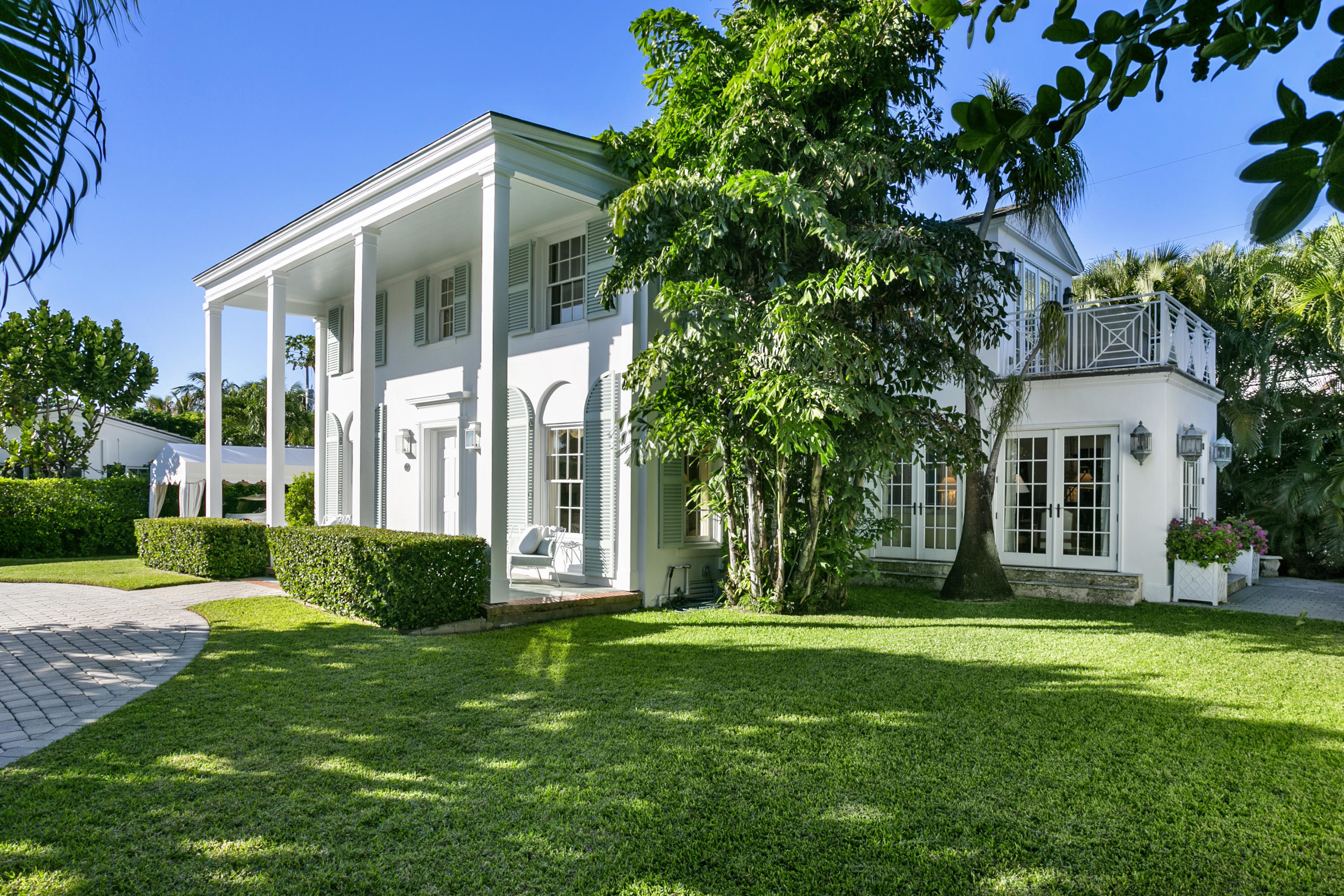 Designed in the late 30's by Maurice Fatio with a sense of Palm Beach Romance, 221 Monterey Road exemplifies Fatio's knack for creating homes noted for their beautiful entrances, high ceilings, symmetry and balanced proportions.  With the same focus, the home was methodically renovated in 2010/11 highlighting Fatio's skill while flawlessly modernizing the functional usability. Boasting 4 bedrooms and 3.5 baths, a custom gourmet kitchen with integrated Viking appliances and Carrara white Marble counter surfaces, pickled white oak hardwood and stone floors, plus many of the original classic Fatio details like cypress ceilings, wood moldings and the stone fireplace.  the Master bedroom and its fabulous bath are best described as ''you just need to see it''.   A spectacular swimming pool has been designed and approved. This property has optional access to the ocean front Colonial/Monterey Beach Club.