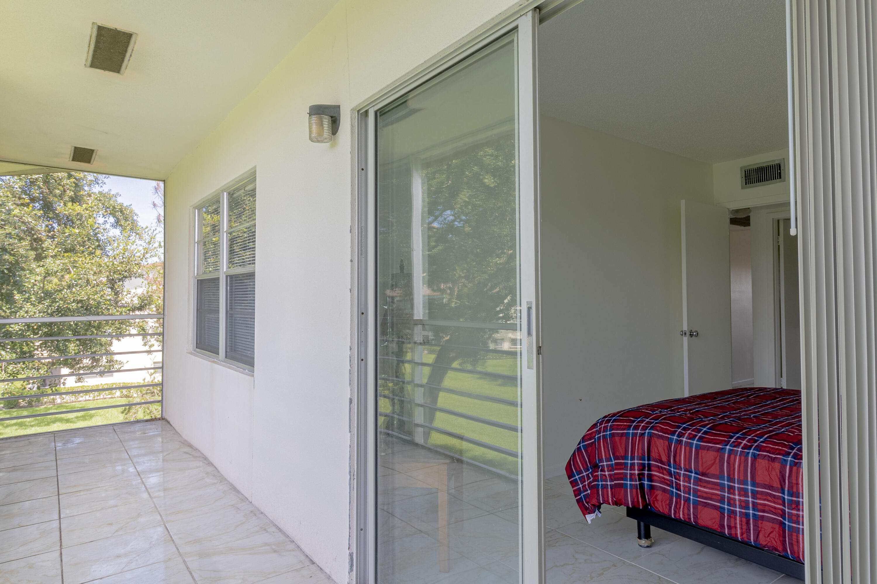 MANSFIELD AT CENTURY VILLAGE CONDO - Residential Lease