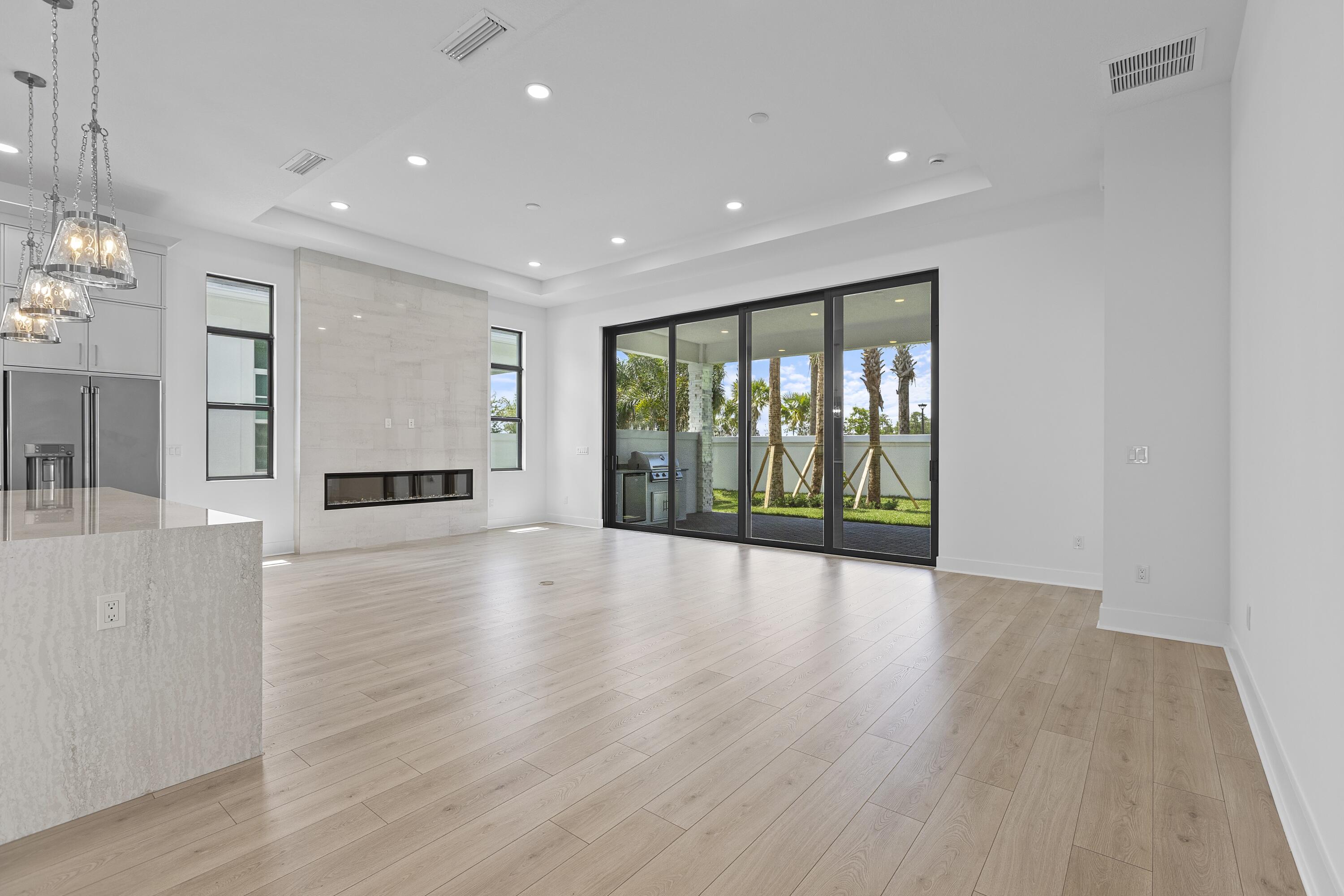 Esprit at Avenir - Residential