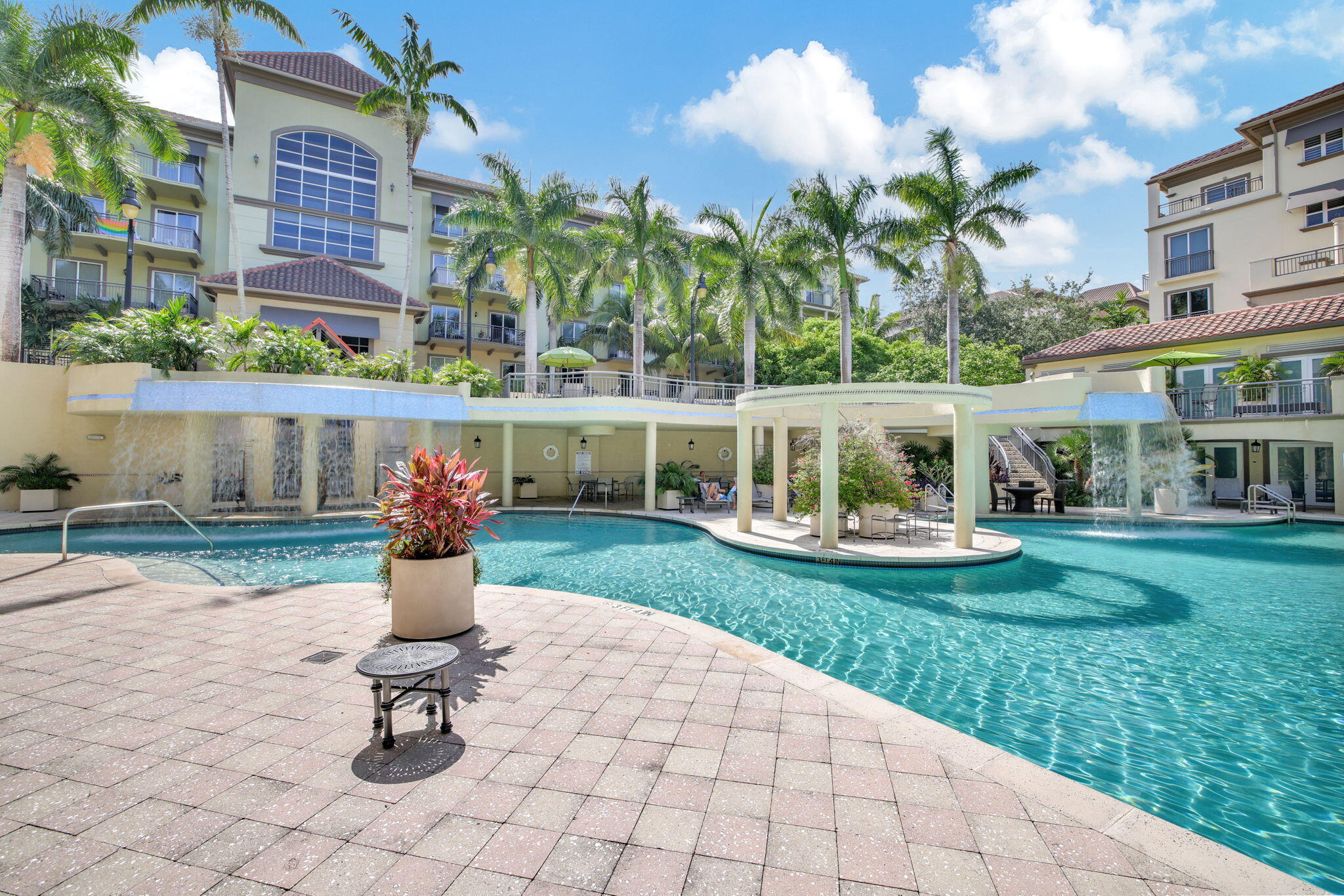 WILTON STATION RES CONDO - Residential